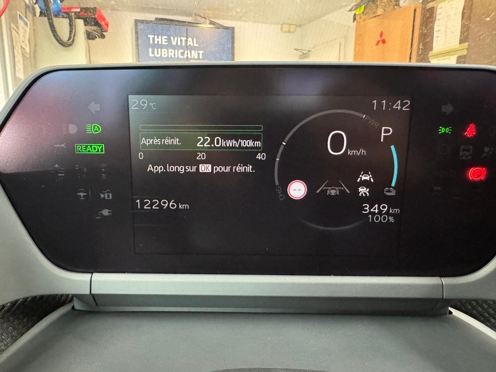 TOYOTA bZ4X Premium 71,4 kWh 4WD-image-7