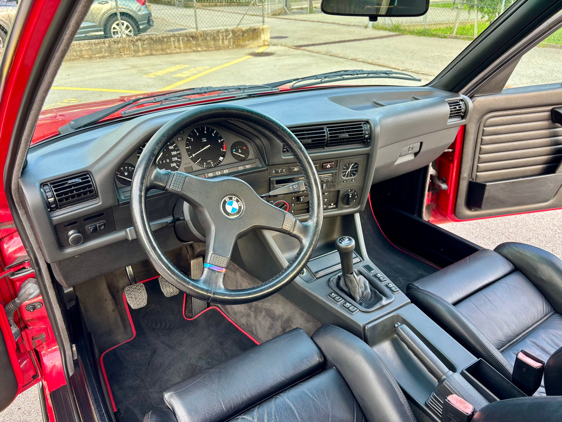 BMW E30 325i Cabrio – rostfrei, original, Veteran (MFK bis 2029)-image-19