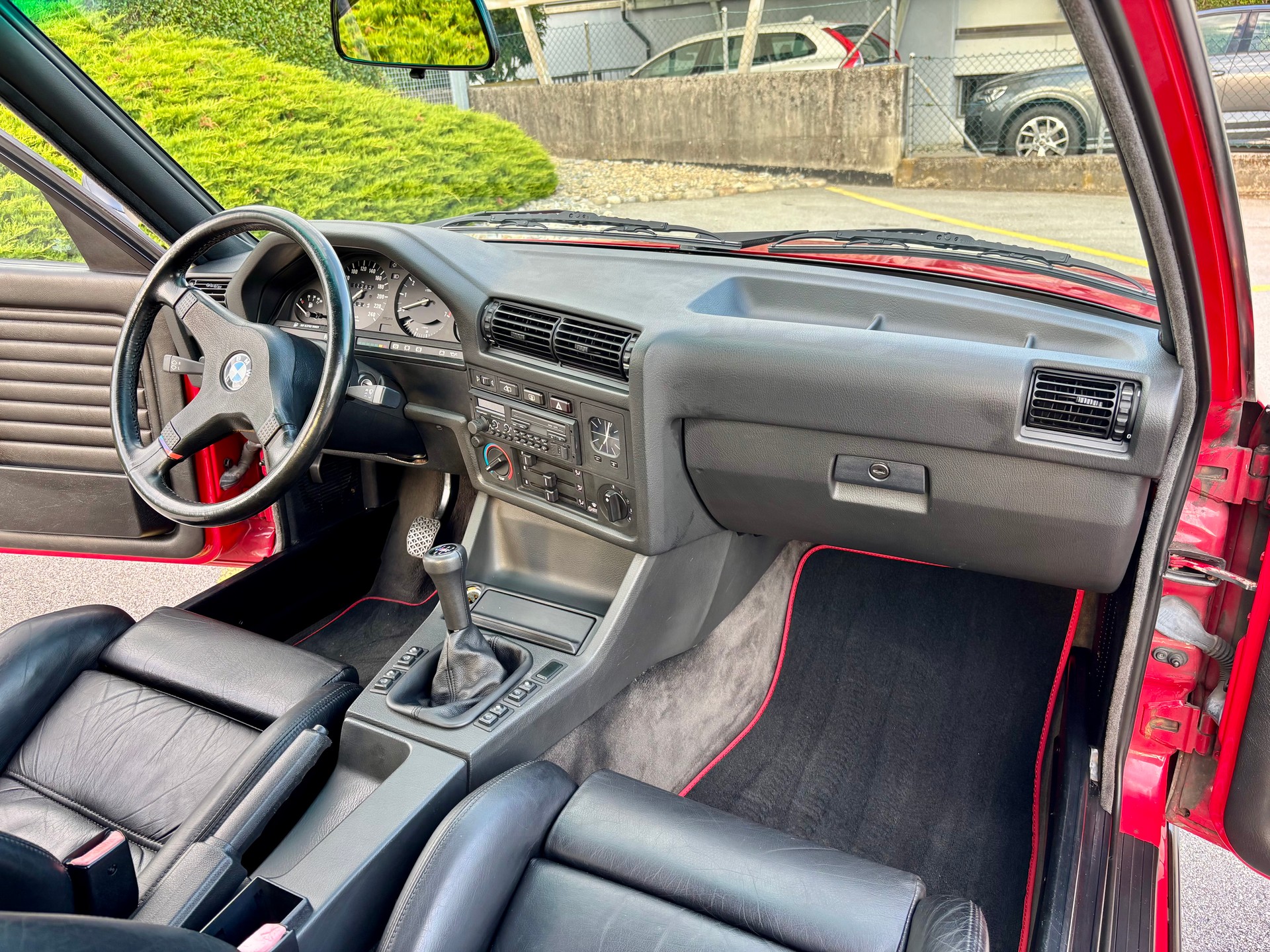 BMW E30 325i Cabrio – rostfrei, original, Veteran (MFK bis 2029)-image-15