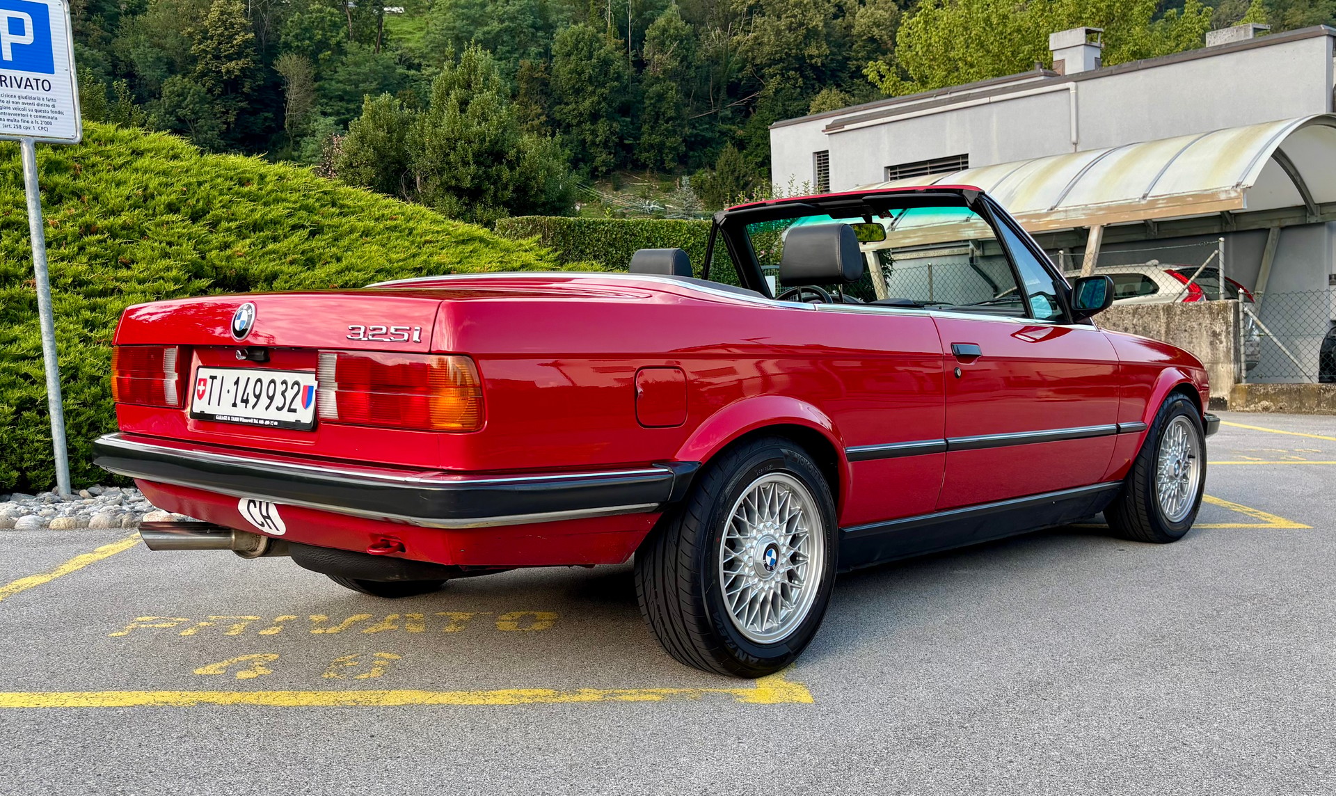 BMW E30 325i Cabrio – rostfrei, original, Veteran (MFK bis 2029)-image-2