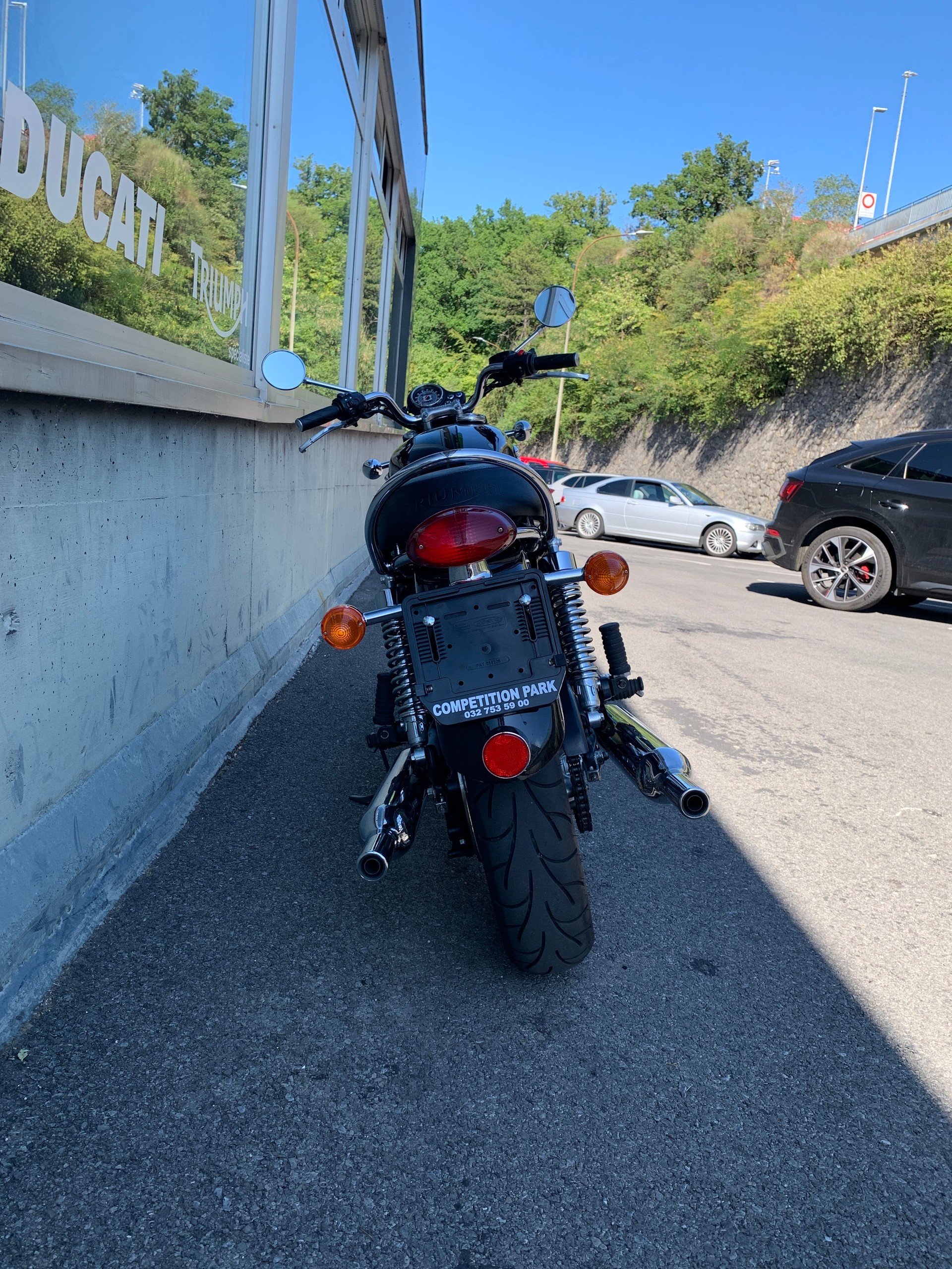 TRIUMPH Bonneville 900-image-5