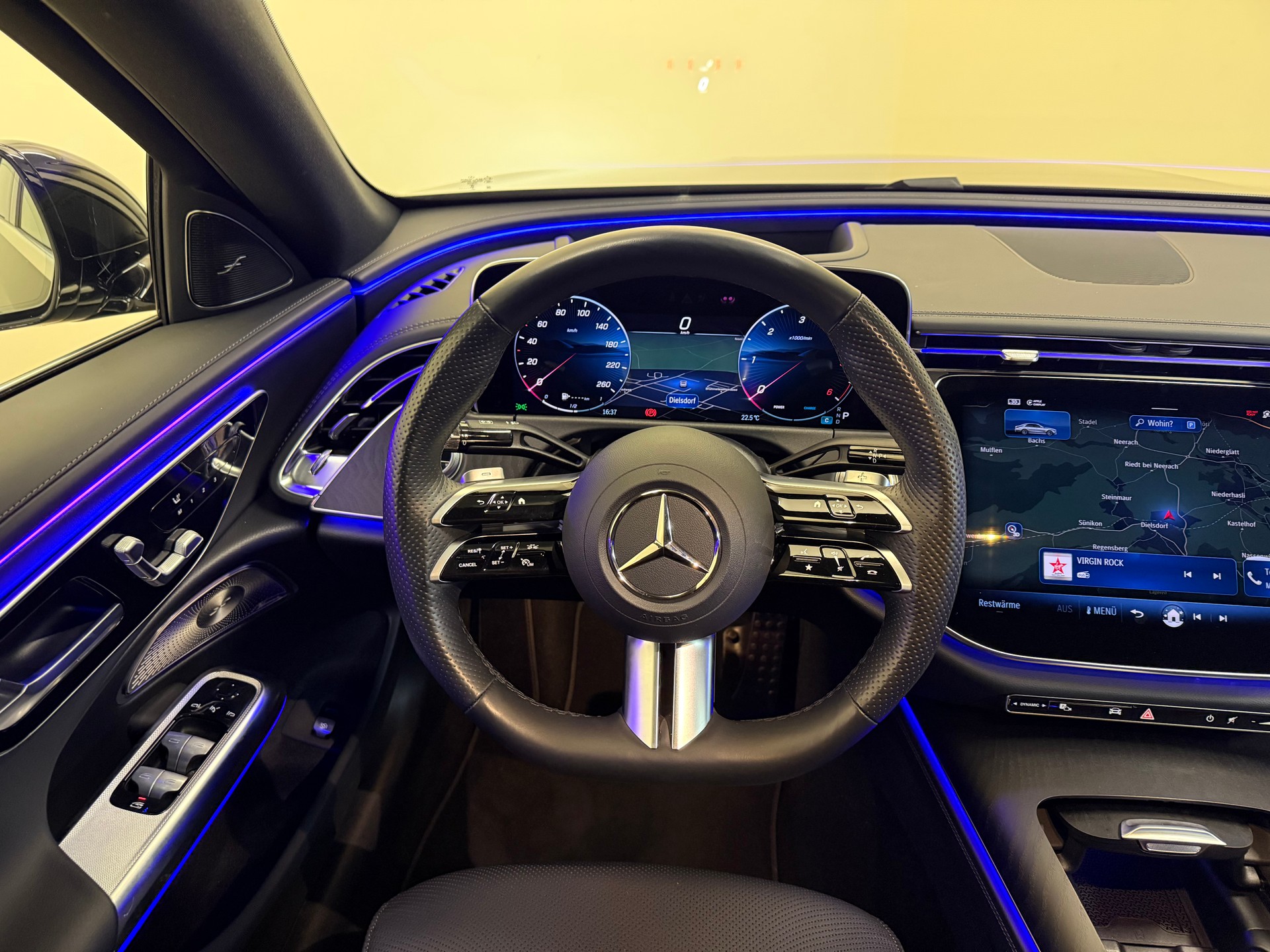 MERCEDES-BENZ E 450 d 4Matic 9G-Tronic AMG Line-image-18