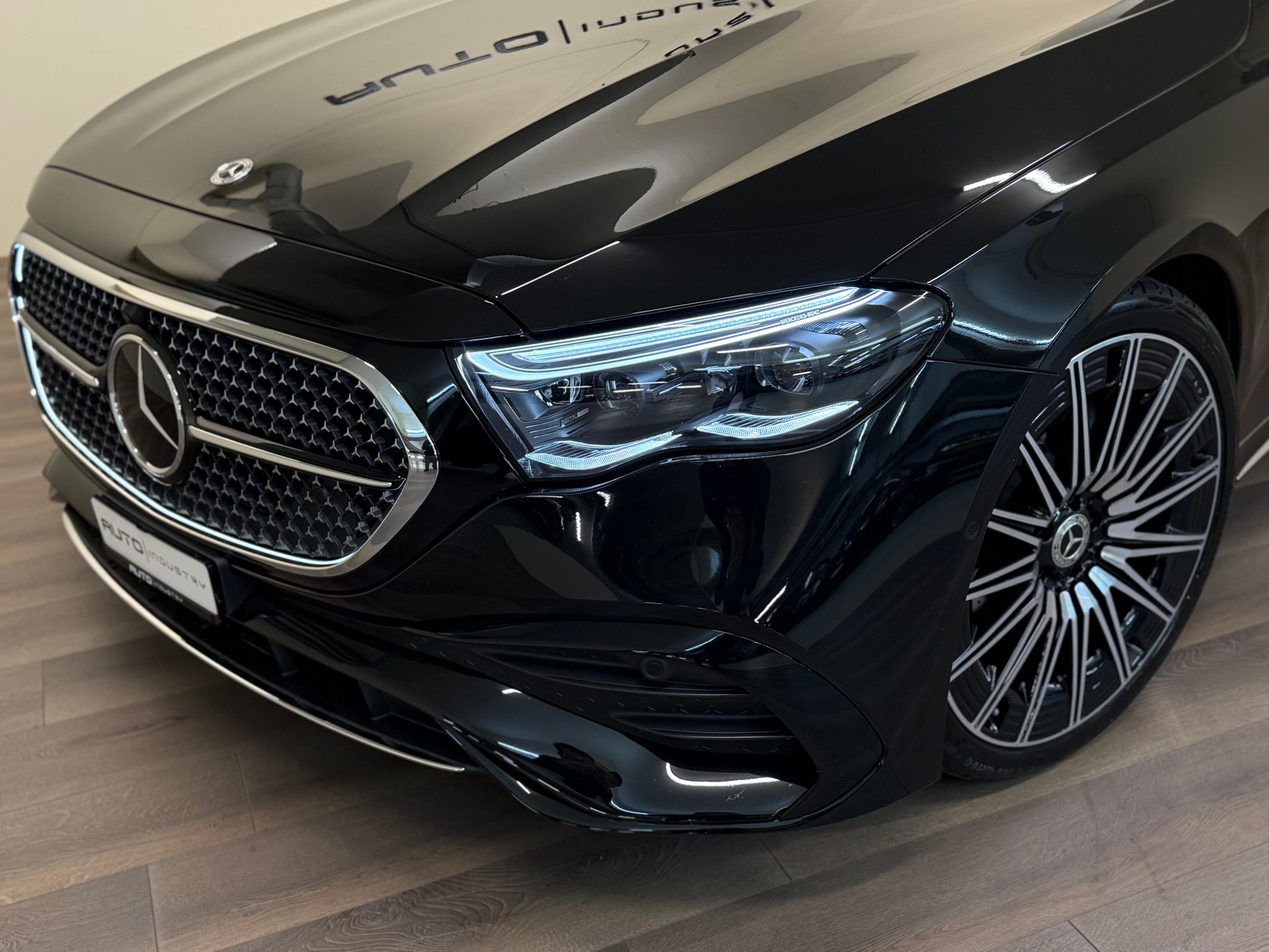 MERCEDES-BENZ E 450 d 4Matic 9G-Tronic AMG Line-showroom-element-2
