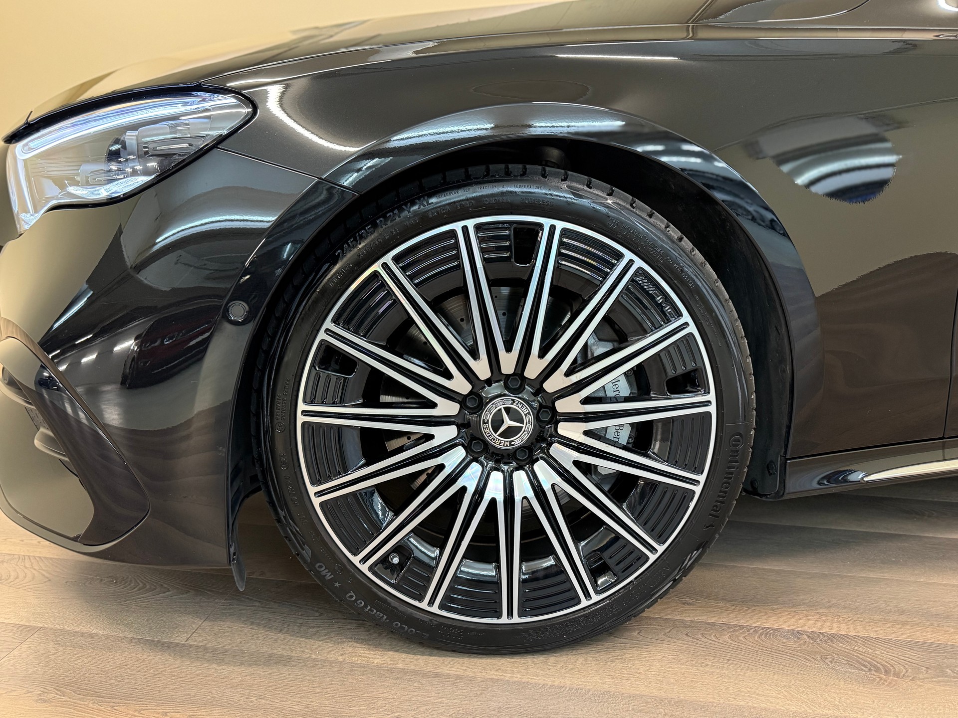 MERCEDES-BENZ E 450 d 4Matic 9G-Tronic AMG Line-image-31