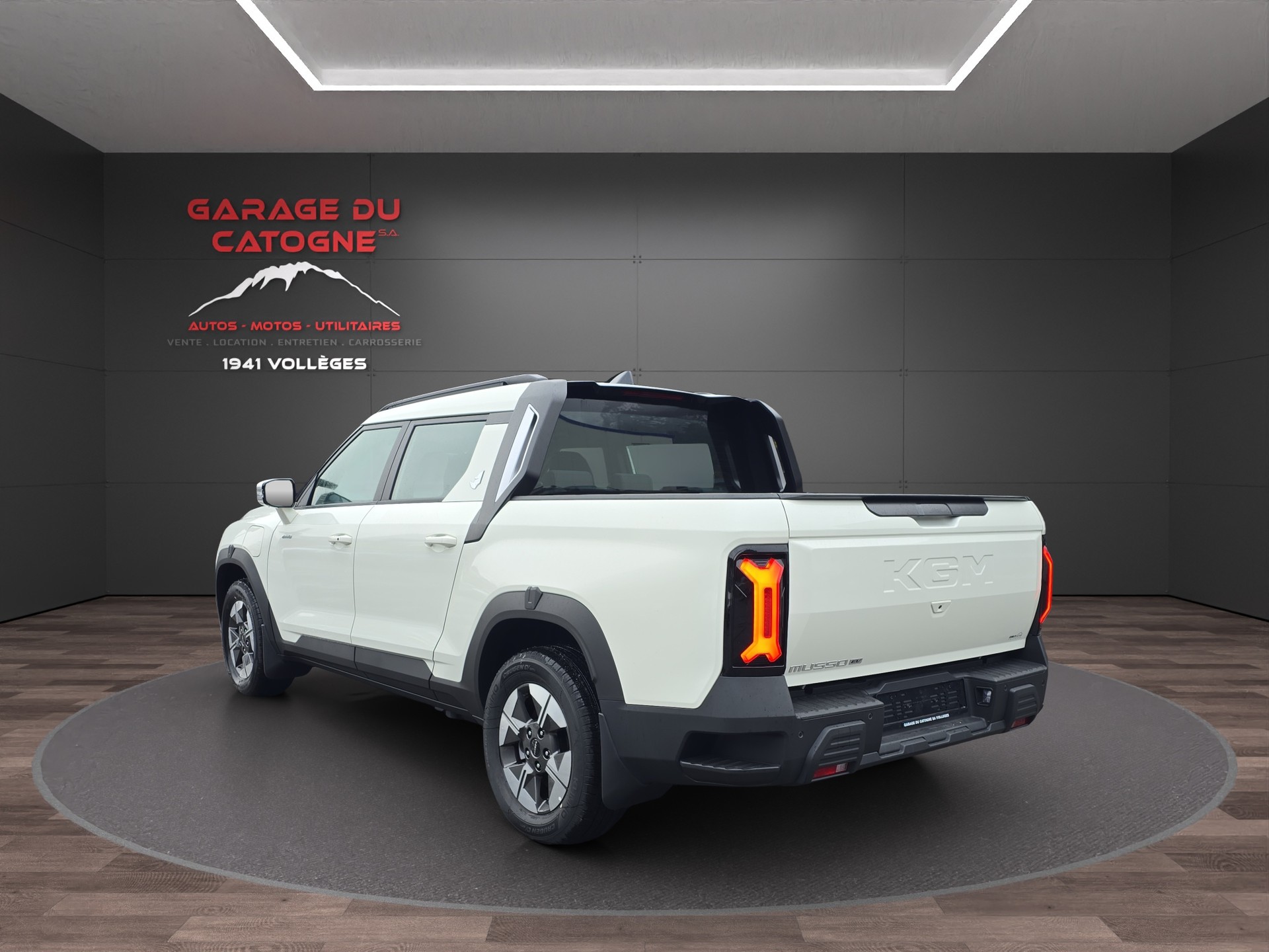 KGM-SsangYong Musso 80,6 kWh Bronze 4WD-image-4