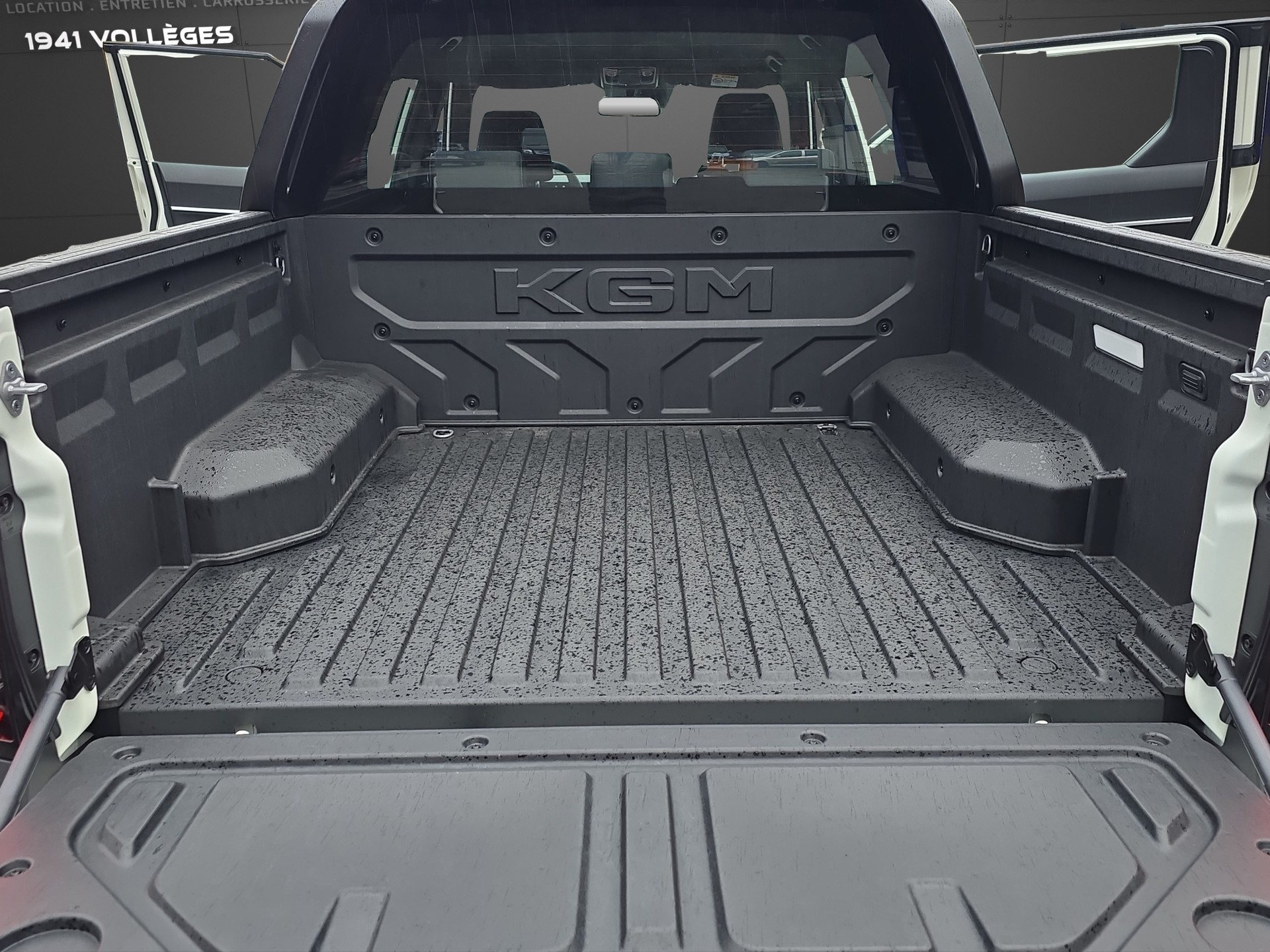 KGM-SsangYong Musso 80,6 kWh Bronze 4WD-image-17