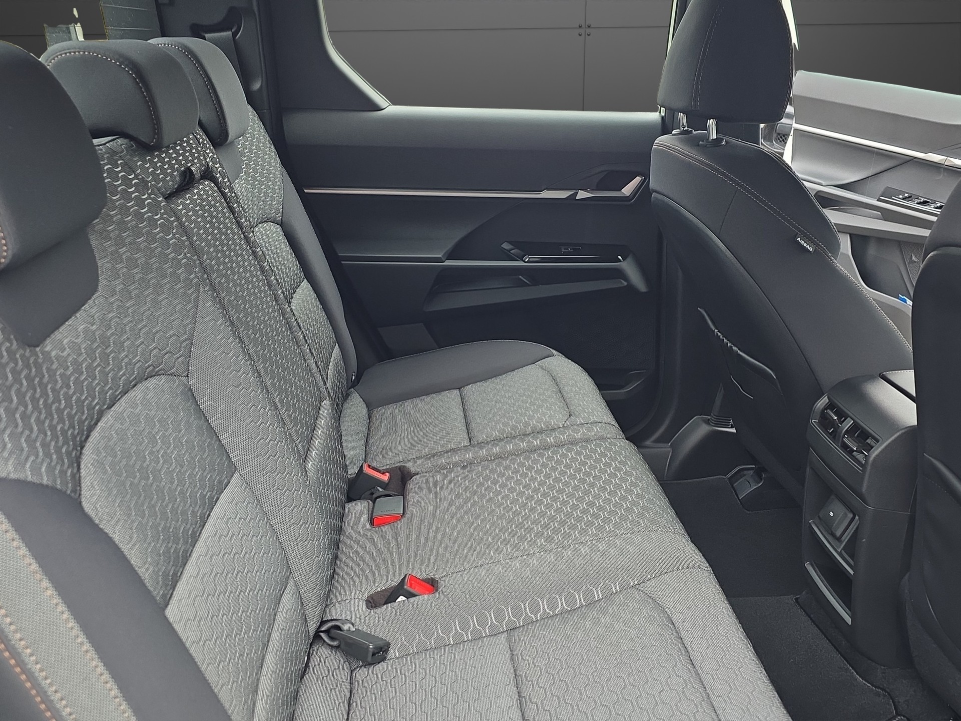 KGM-SsangYong Musso 80,6 kWh Bronze 4WD-image-16