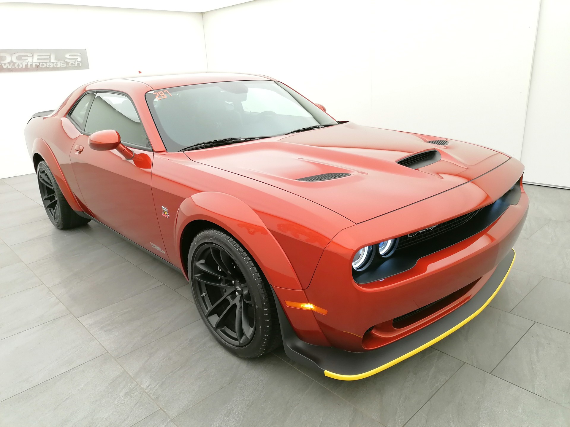 DODGE Challenger 392 WB Scatpack-showroom-element-2