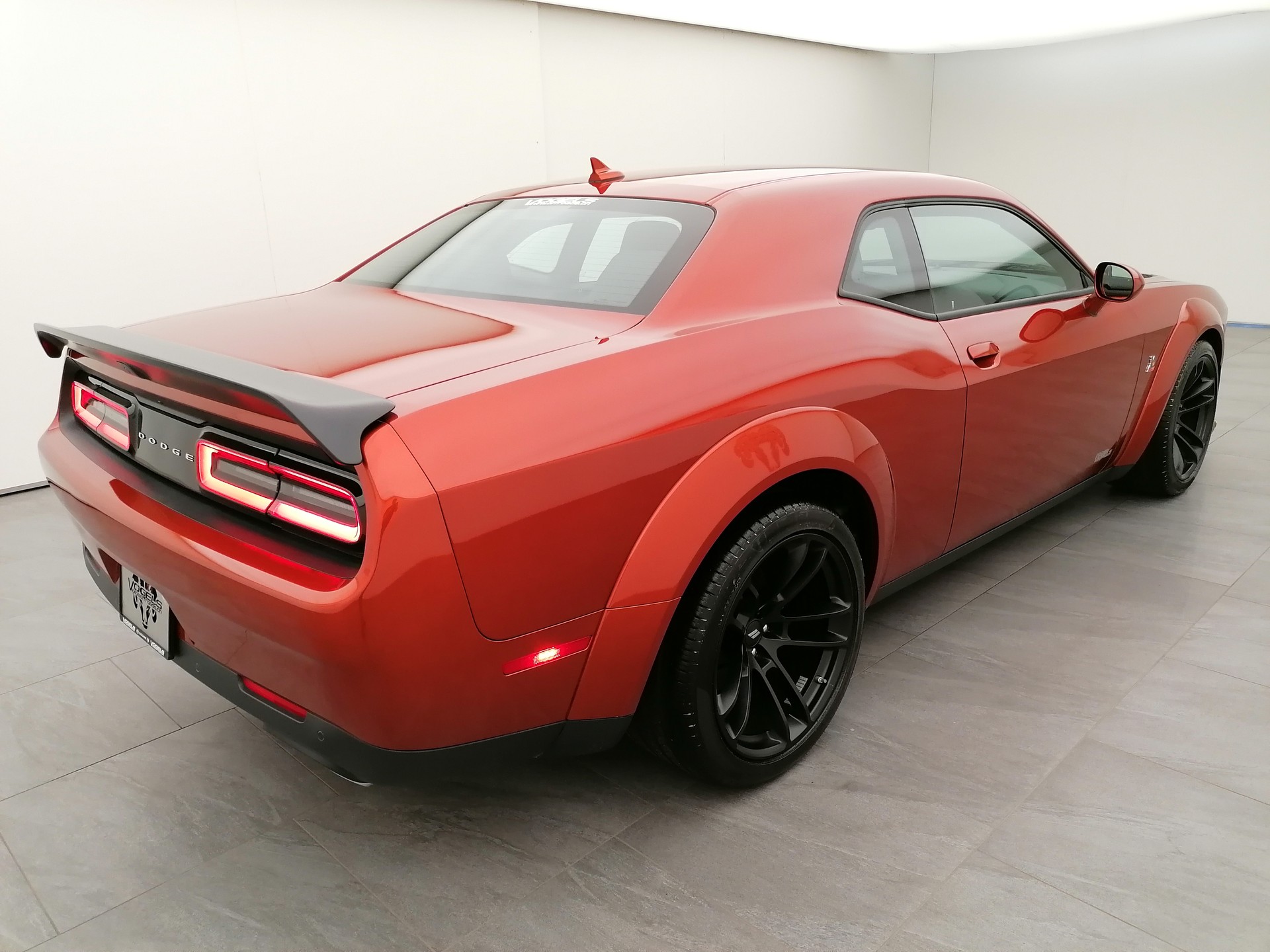 DODGE Challenger 392 WB Scatpack-showroom-element-3