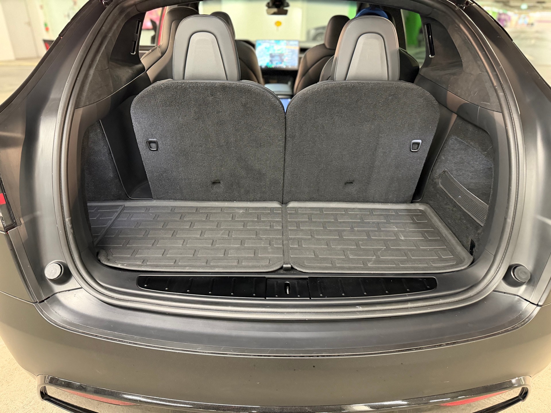 TESLA MODEL X Plaid Einzigartig-image-14