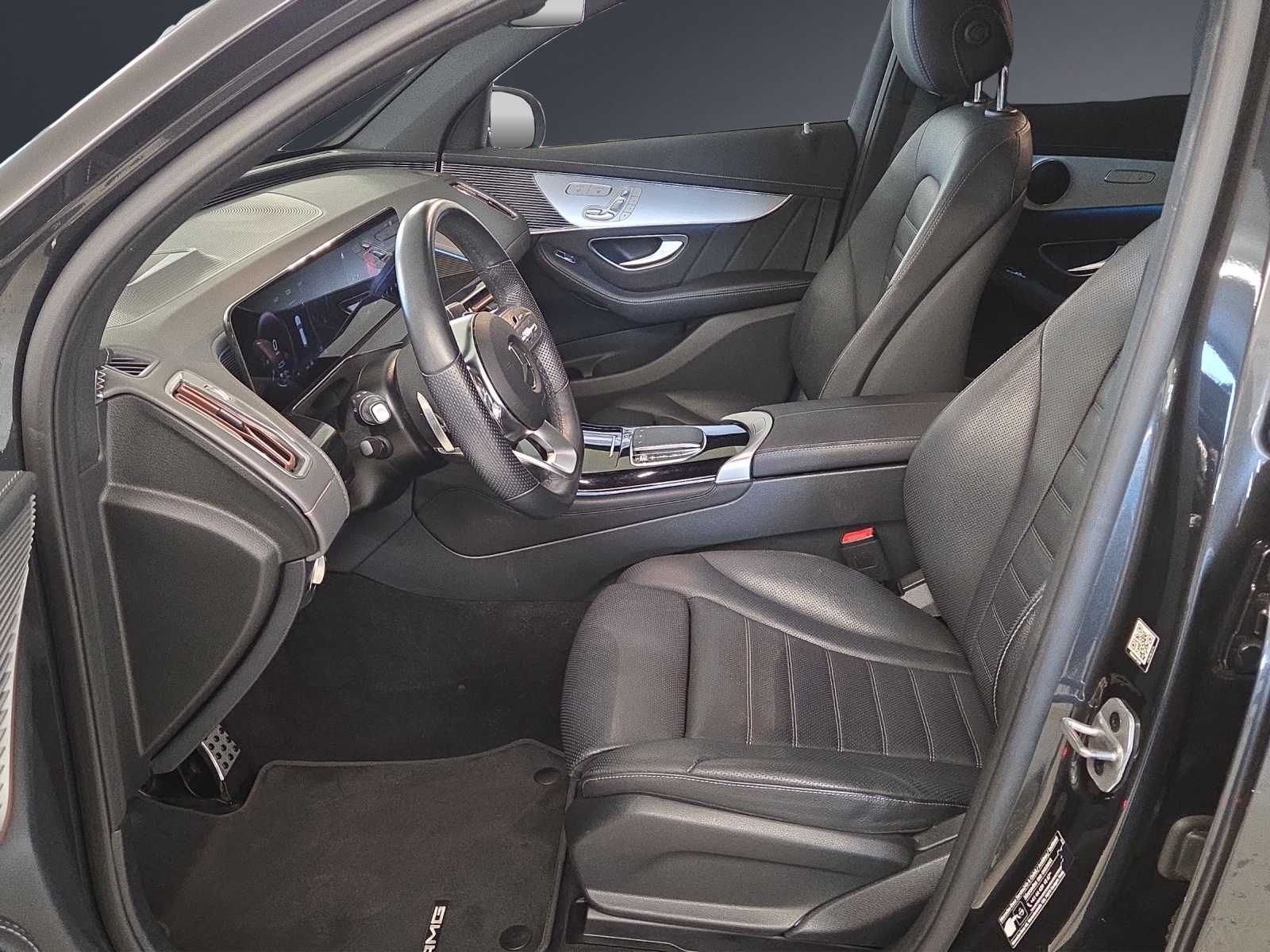 MERCEDES-BENZ EQC 400 AMG Line 4Matic-image-6
