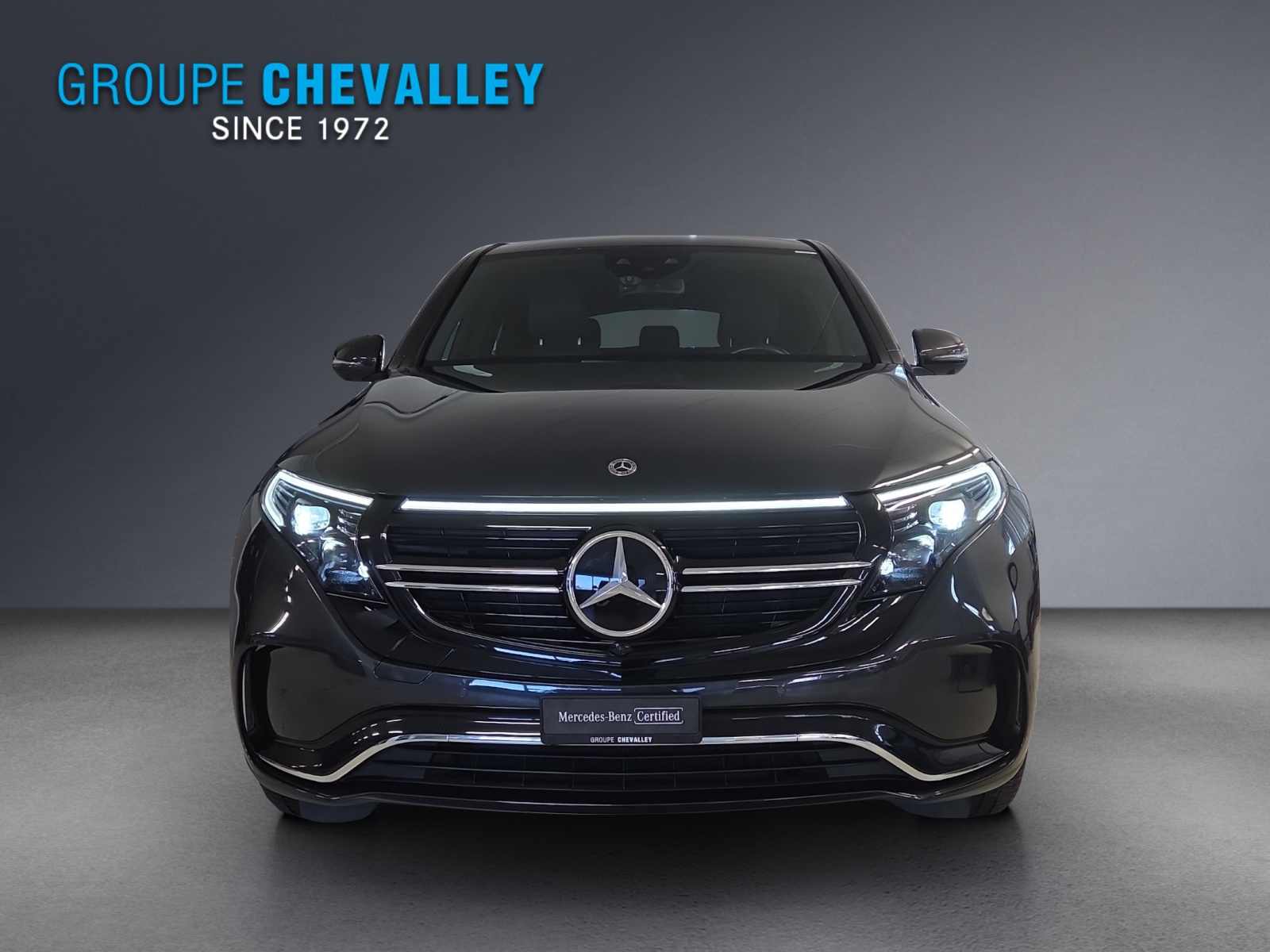 MERCEDES-BENZ EQC 400 AMG Line 4Matic-showroom-element-1