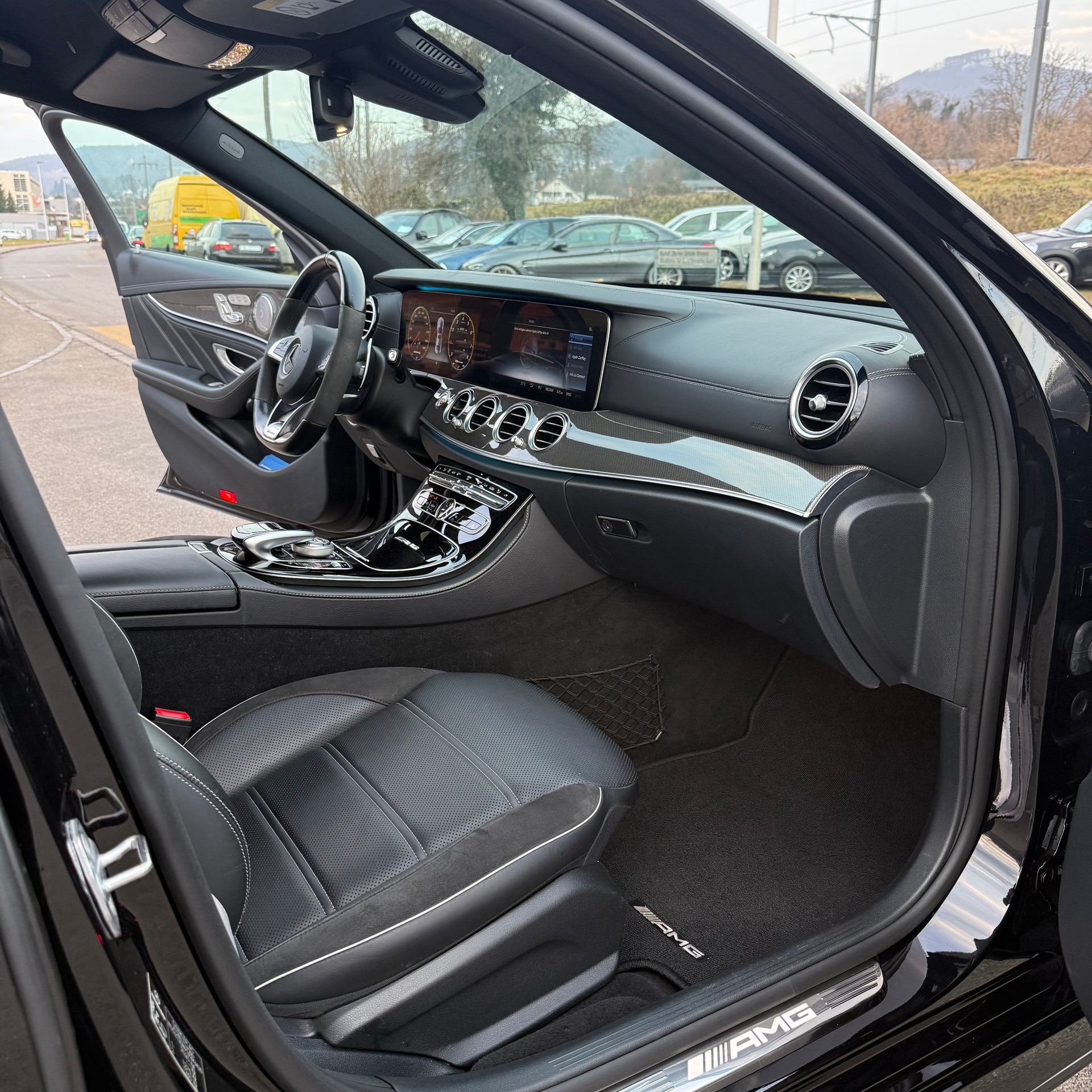 MERCEDES-BENZ E 63 AMG S 4 Matic 9G-Tronic-image-15
