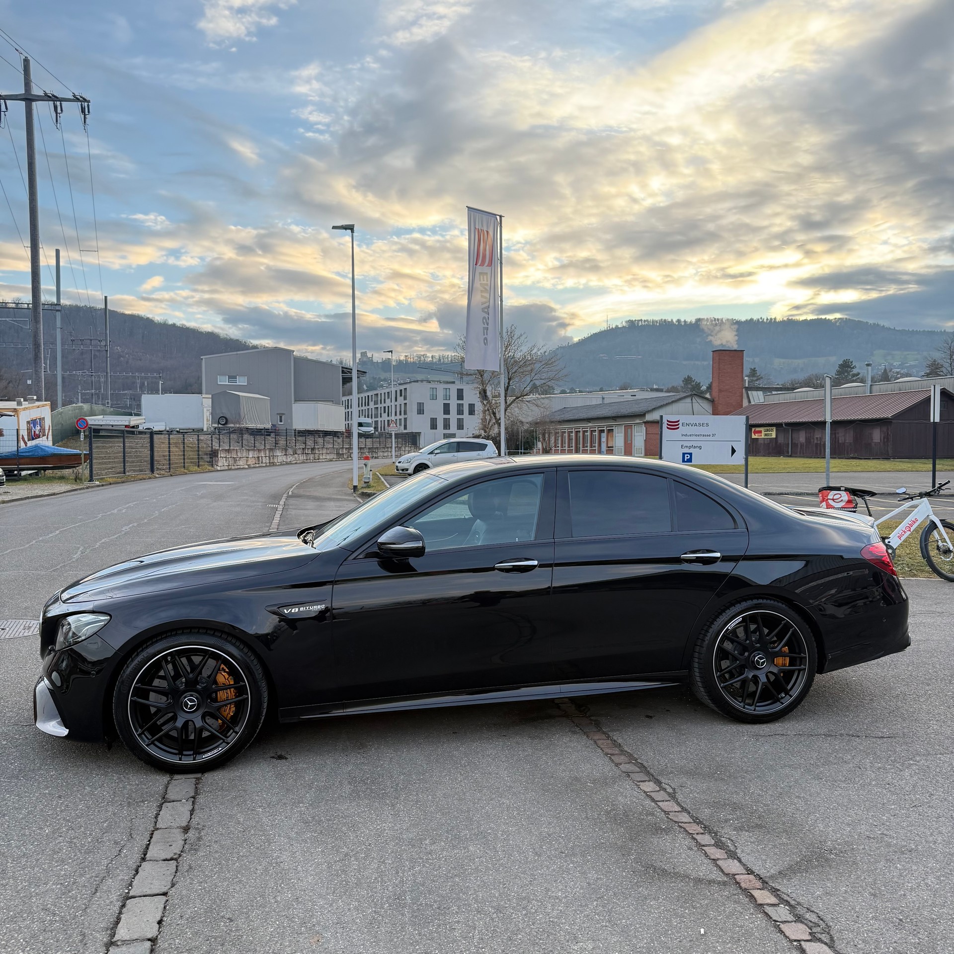MERCEDES-BENZ E 63 AMG S 4 Matic 9G-Tronic-image-9