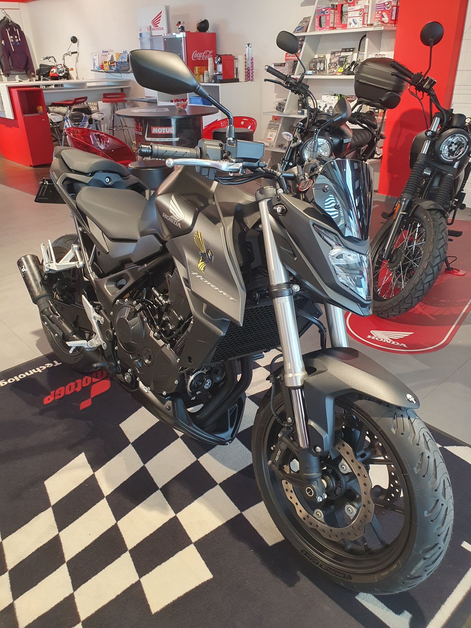HONDA CB 750 Hornet-image-0