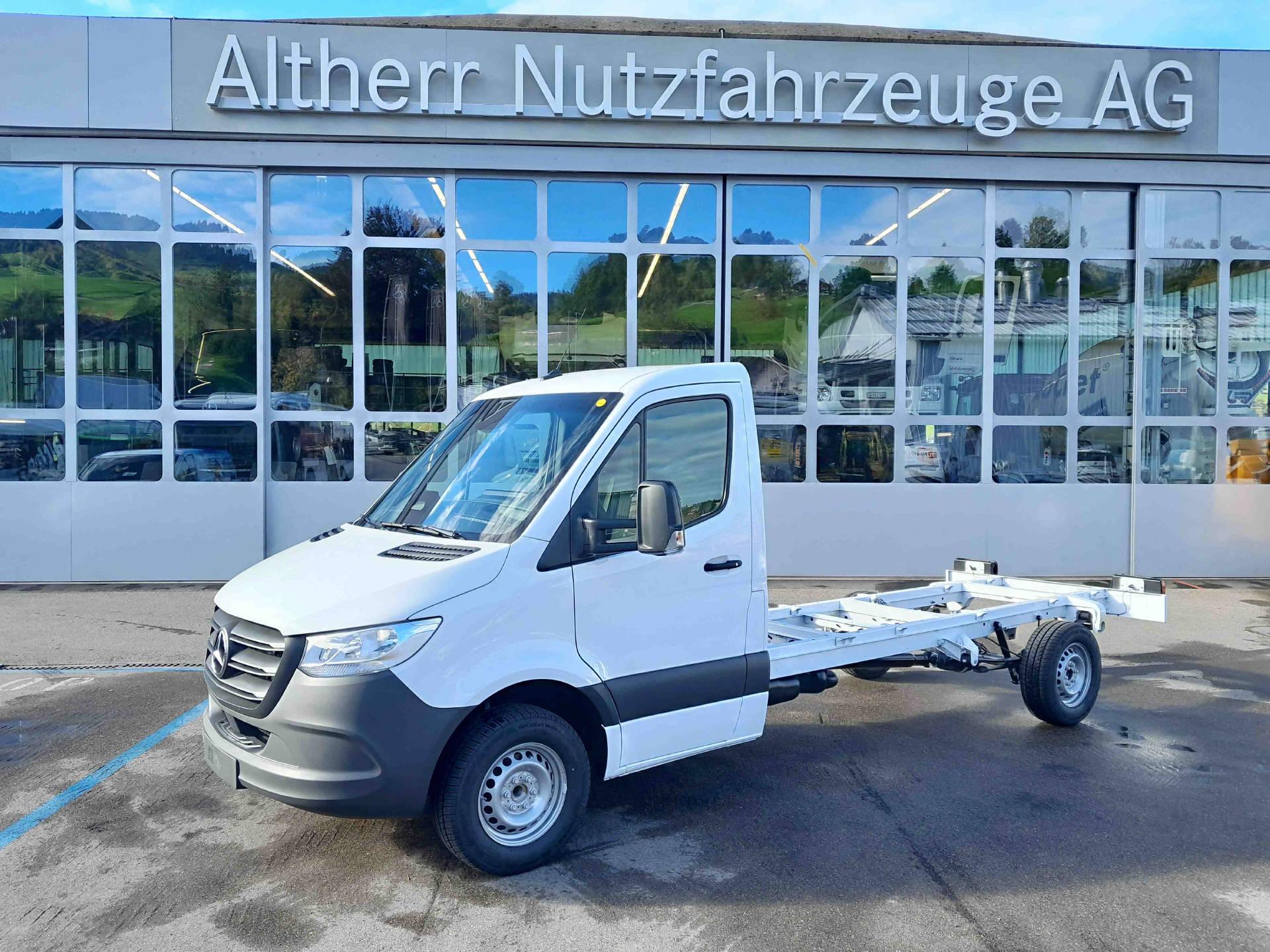 MERCEDES-BENZ Sprinter 317 Kab.-Ch. 4325 L 2.0 CDI 170 Pro