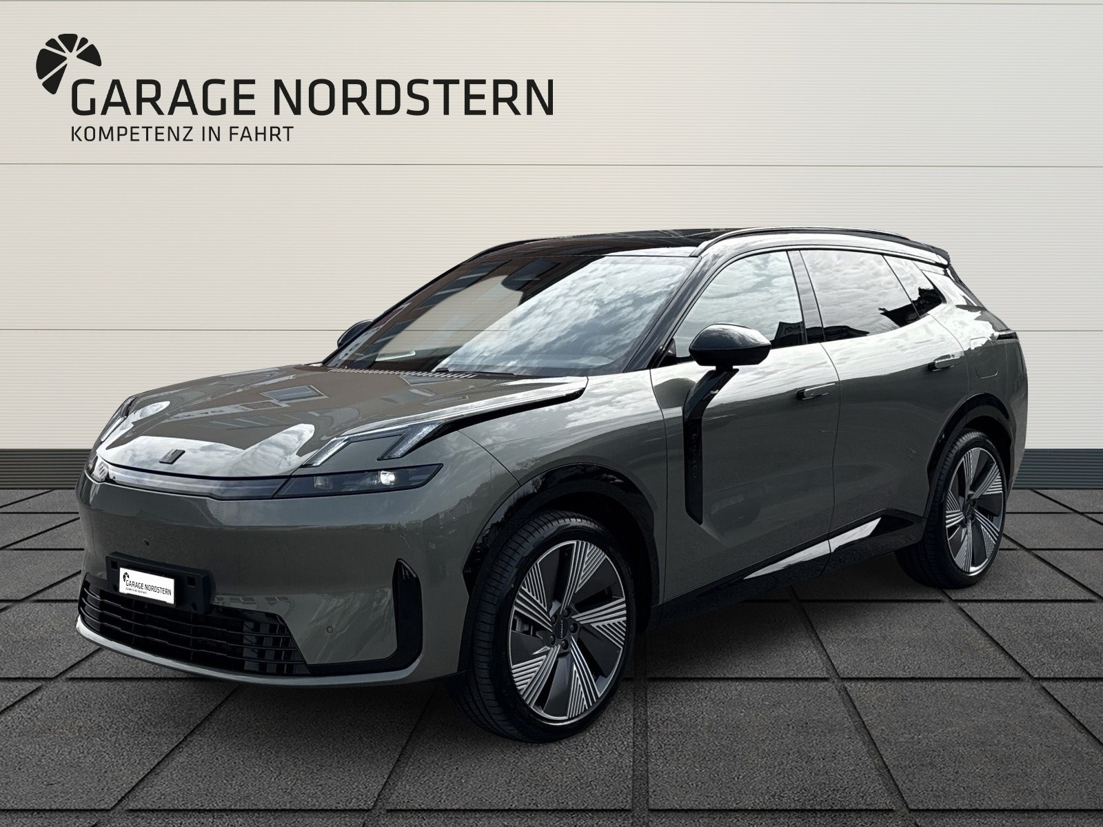 LYNK & CO 08 1.5 PHEV More
