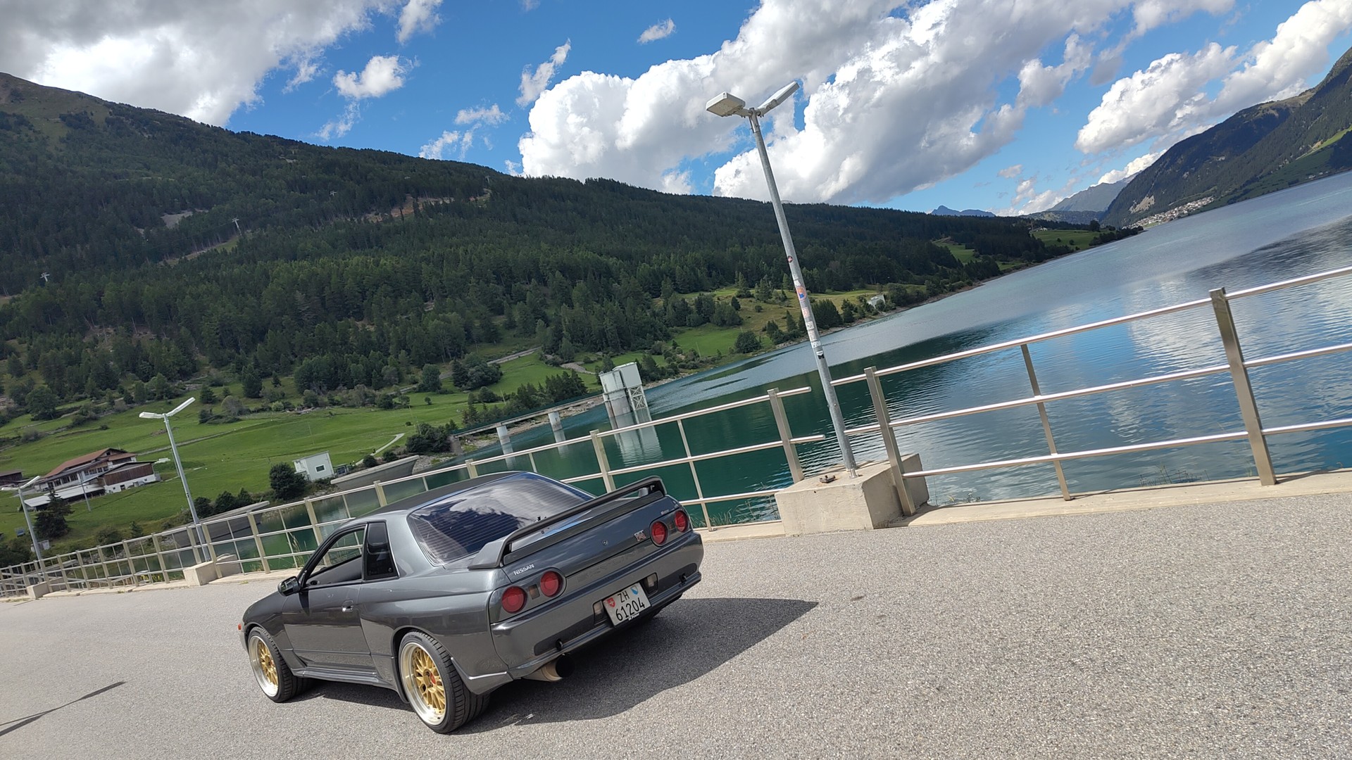 NISSAN GTR R32-image-1