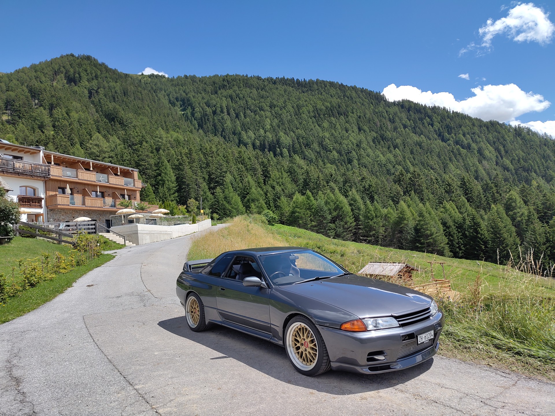 NISSAN GTR R32