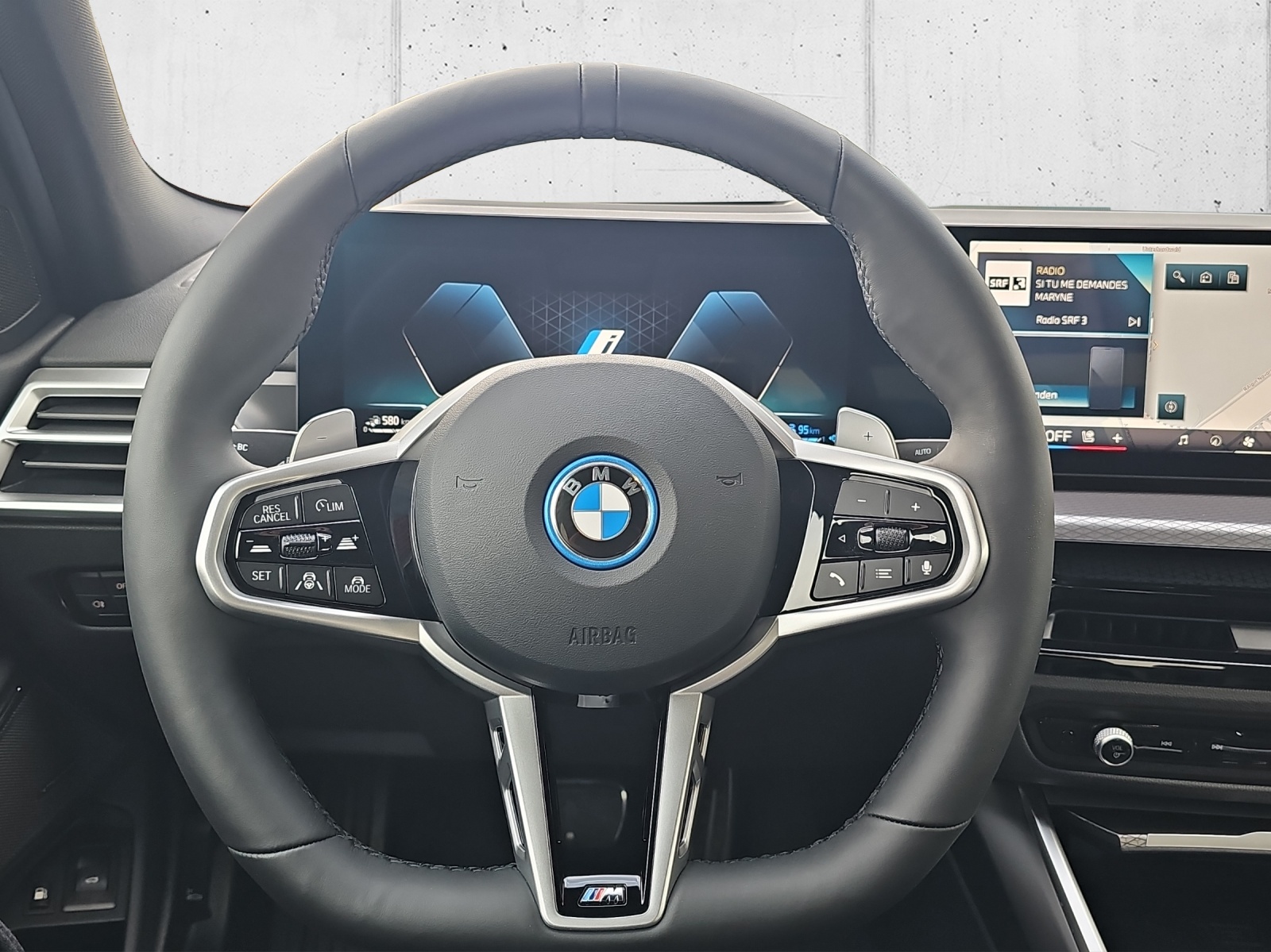 BMW 330e xDrive M Sport-image-10