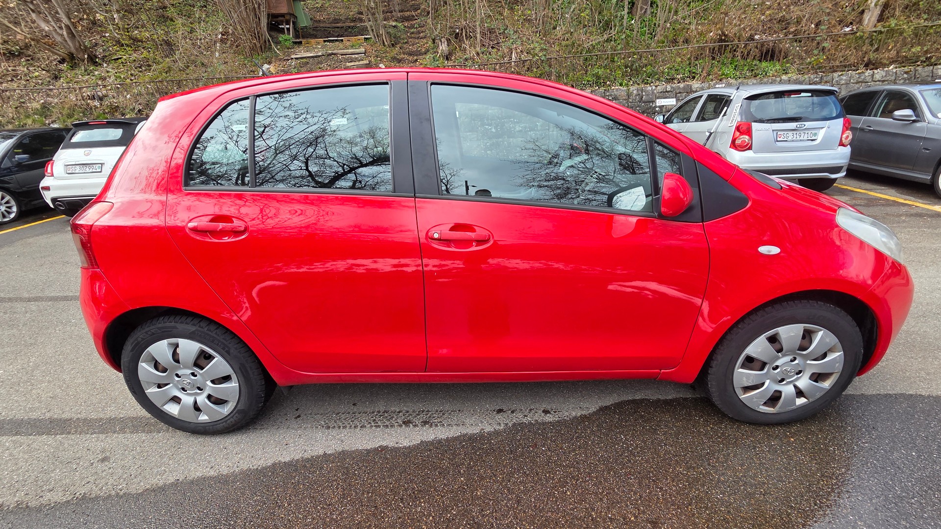 TOYOTA Yaris 1.3 Linea Luna-image-5