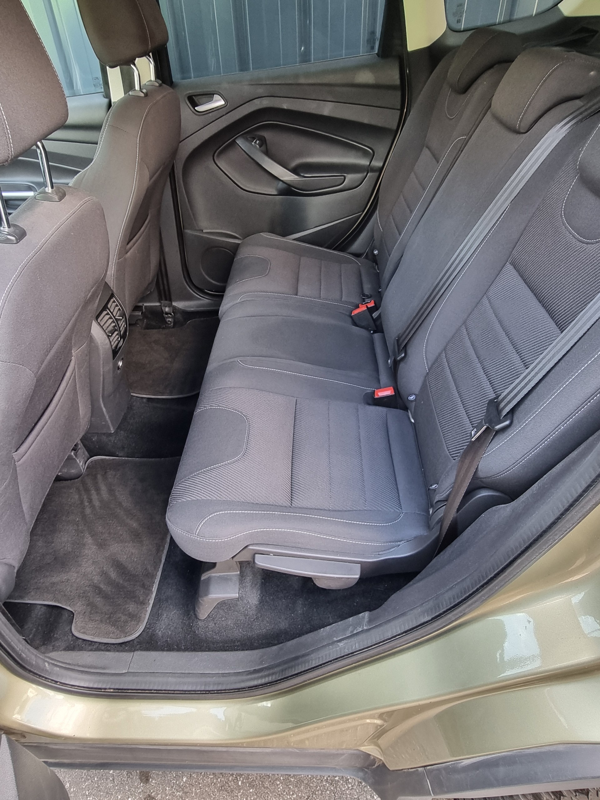 FORD Kuga 2.0 TDCi Titanium 4WD-image-11