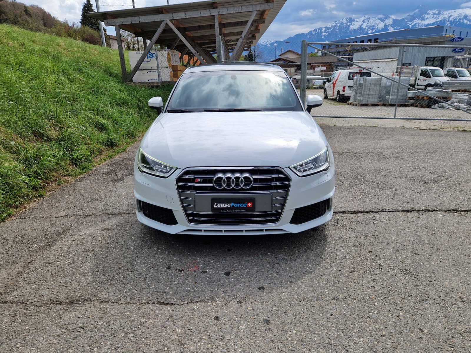 AUDI S1 Sportback 2.0 TFSI quattro-showroom-element-1