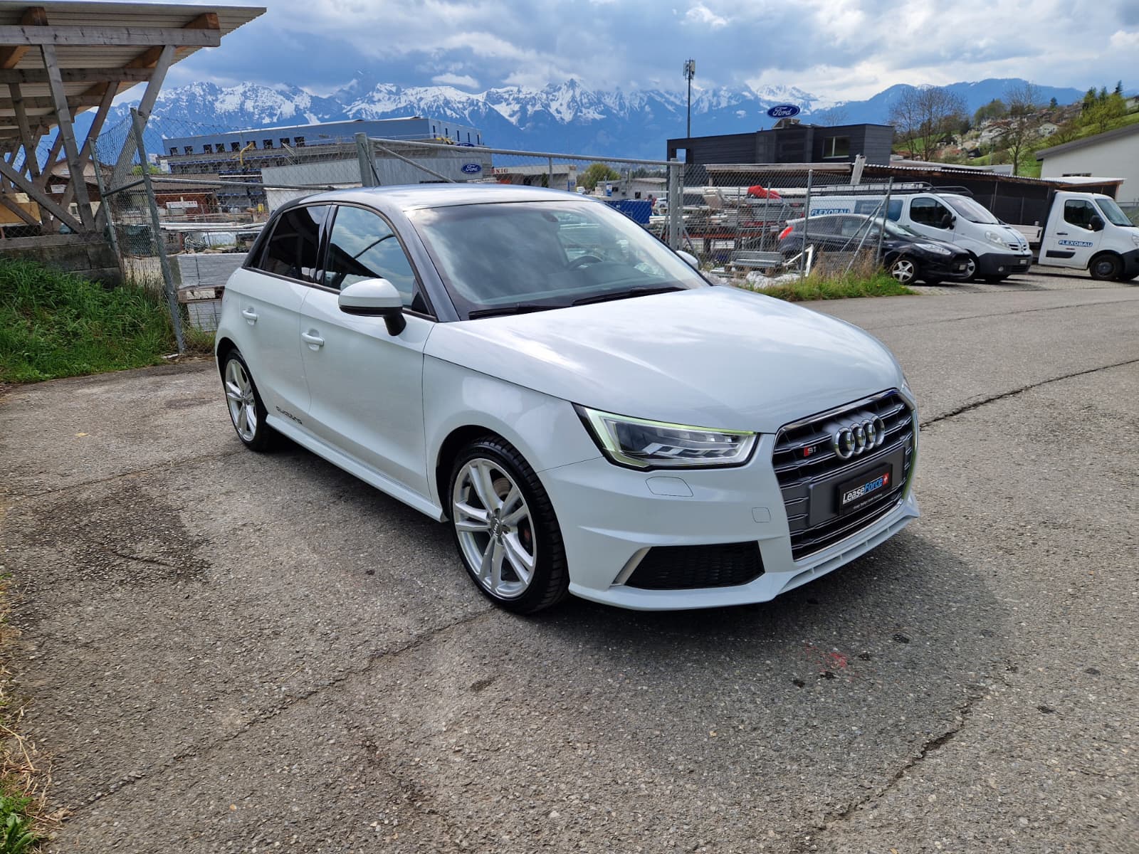 AUDI S1 Sportback 2.0 TFSI quattro-showroom-element-2