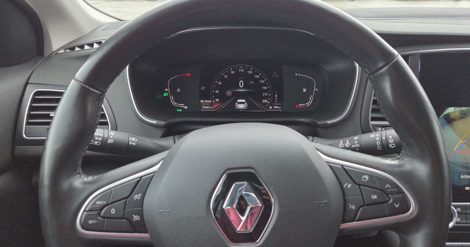 RENAULT Mégane Grandtour 1.3 16V Turbo Techno EDC-image-10