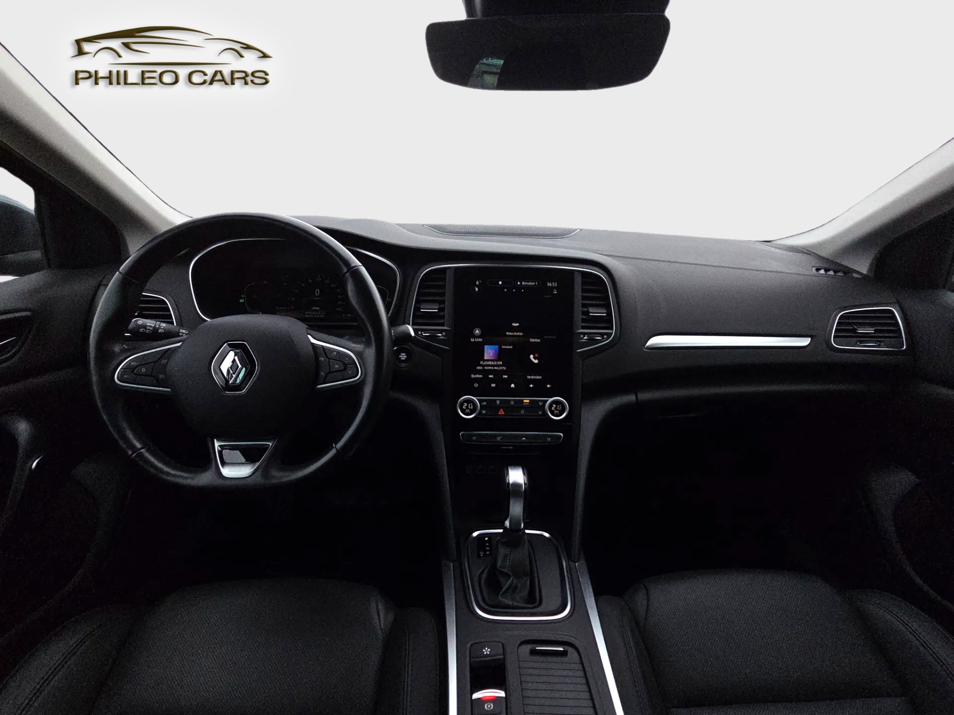RENAULT Mégane Grandtour 1.3 16V Turbo Techno EDC-image-9