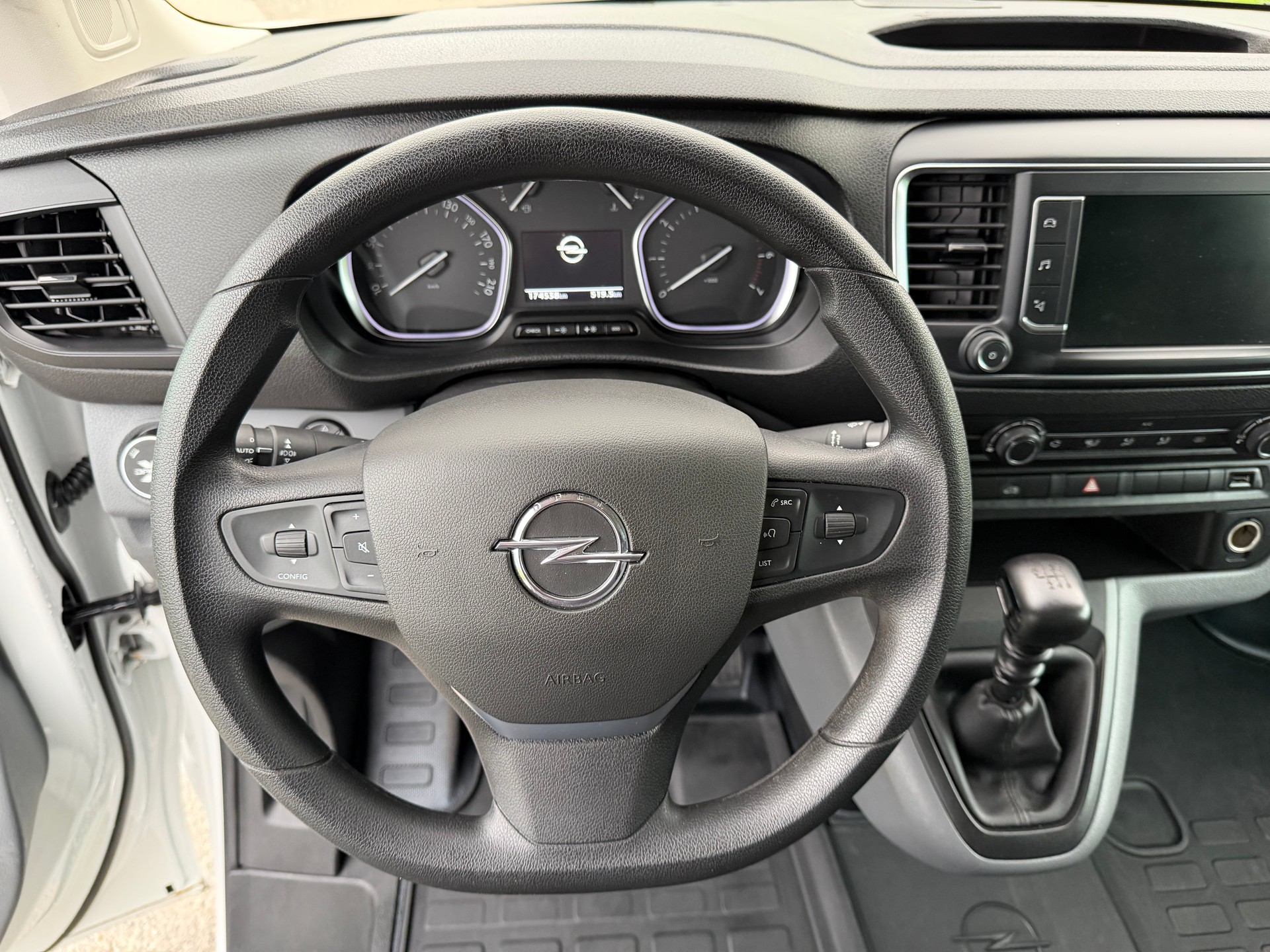 OPEL Vivaro Cargo 2.0 CDTI Enjoy s/s L EH 4x4 mit Achse +90mm-image-9