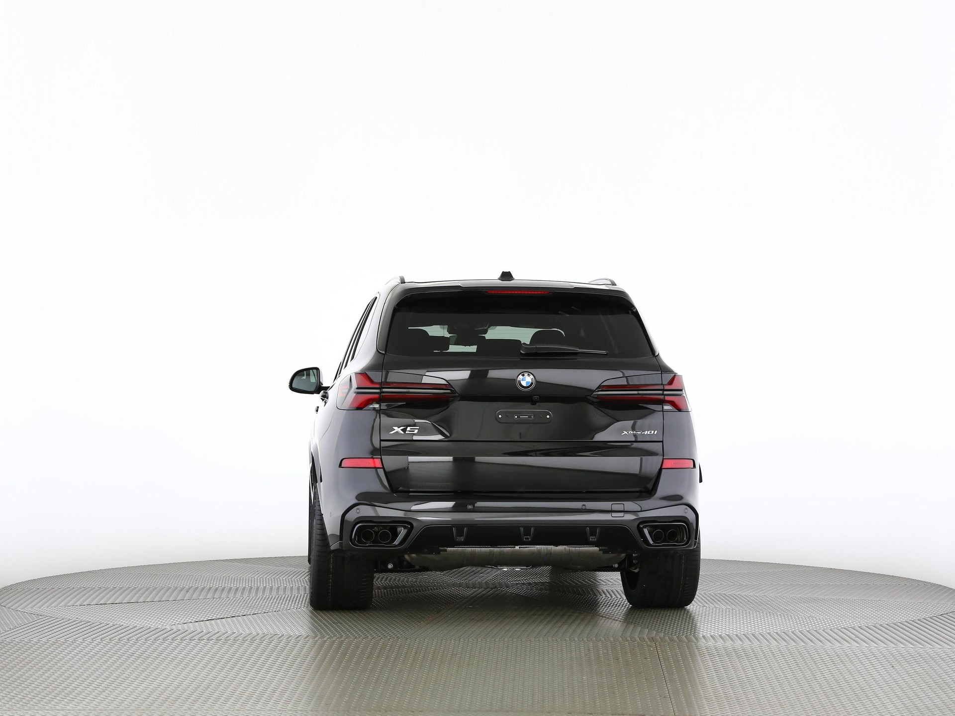 BMW X5 40i xDrive SAG-image-16