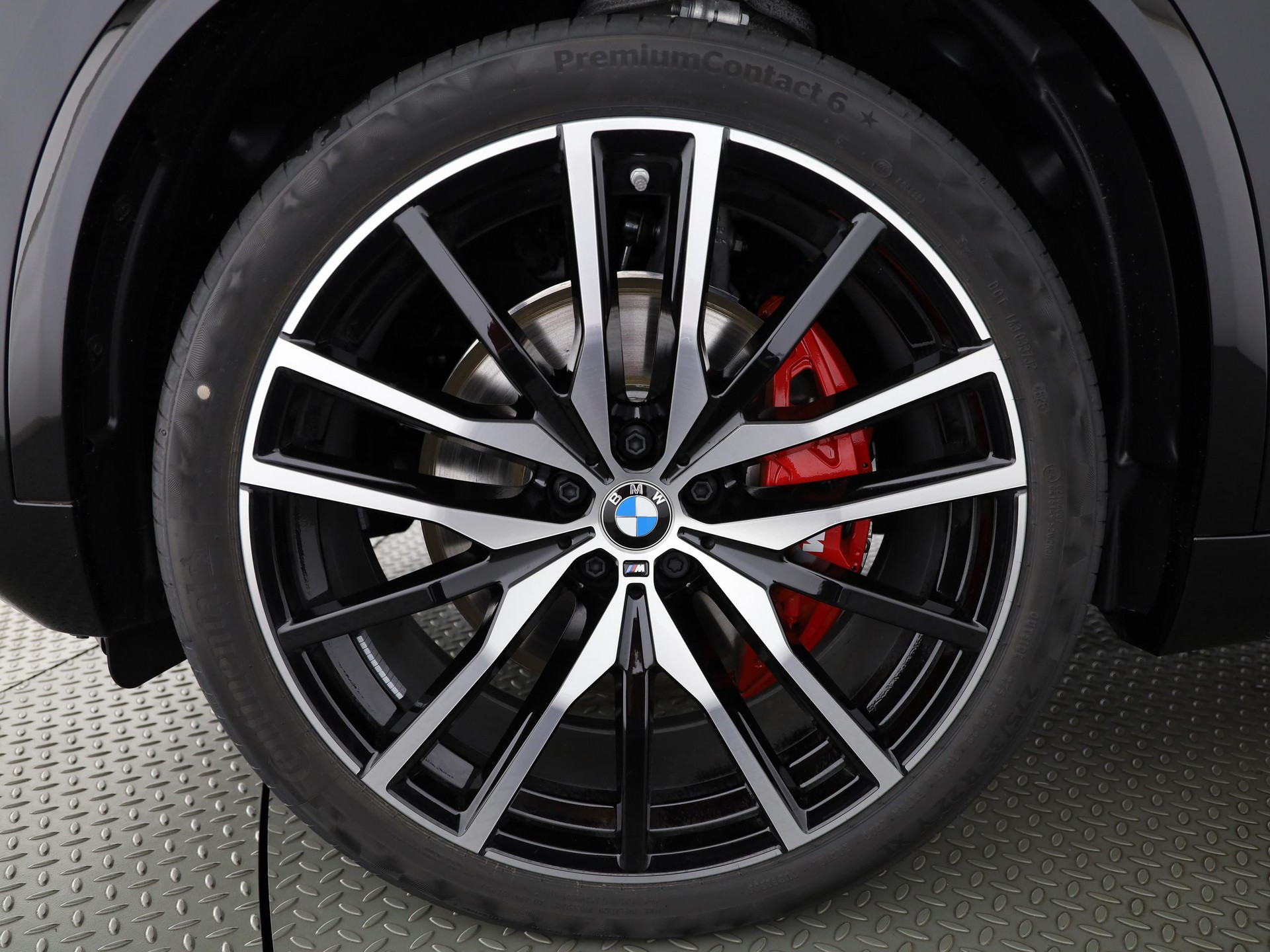 BMW X5 40i xDrive SAG-showroom-element-3