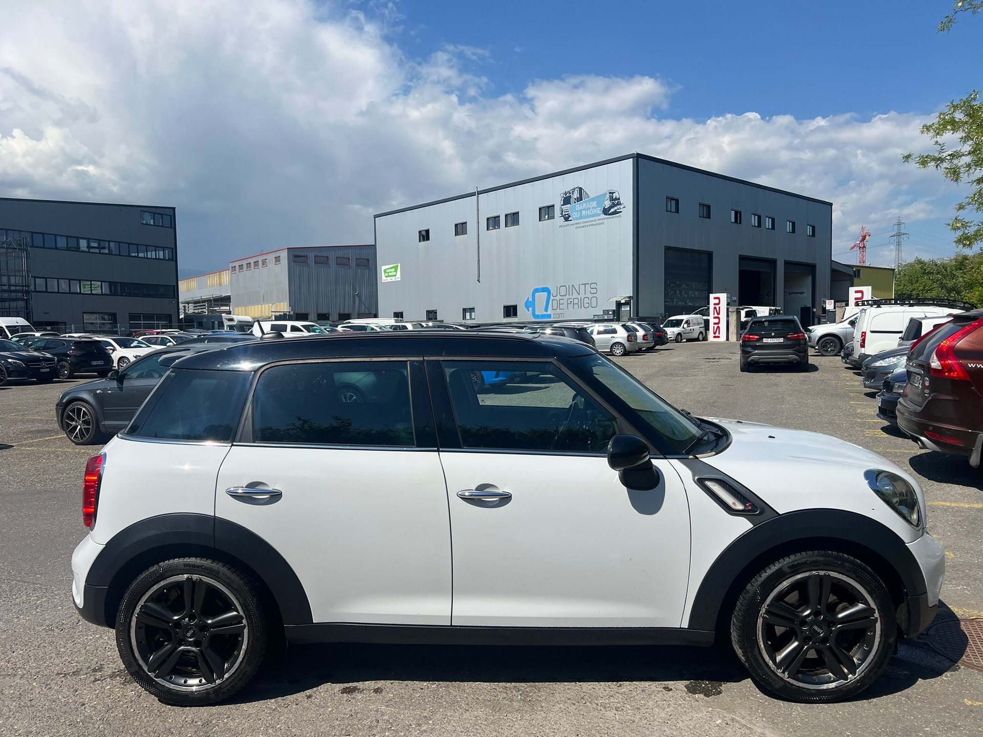 MINI Countryman Cooper S FWD Steptronic-image-6