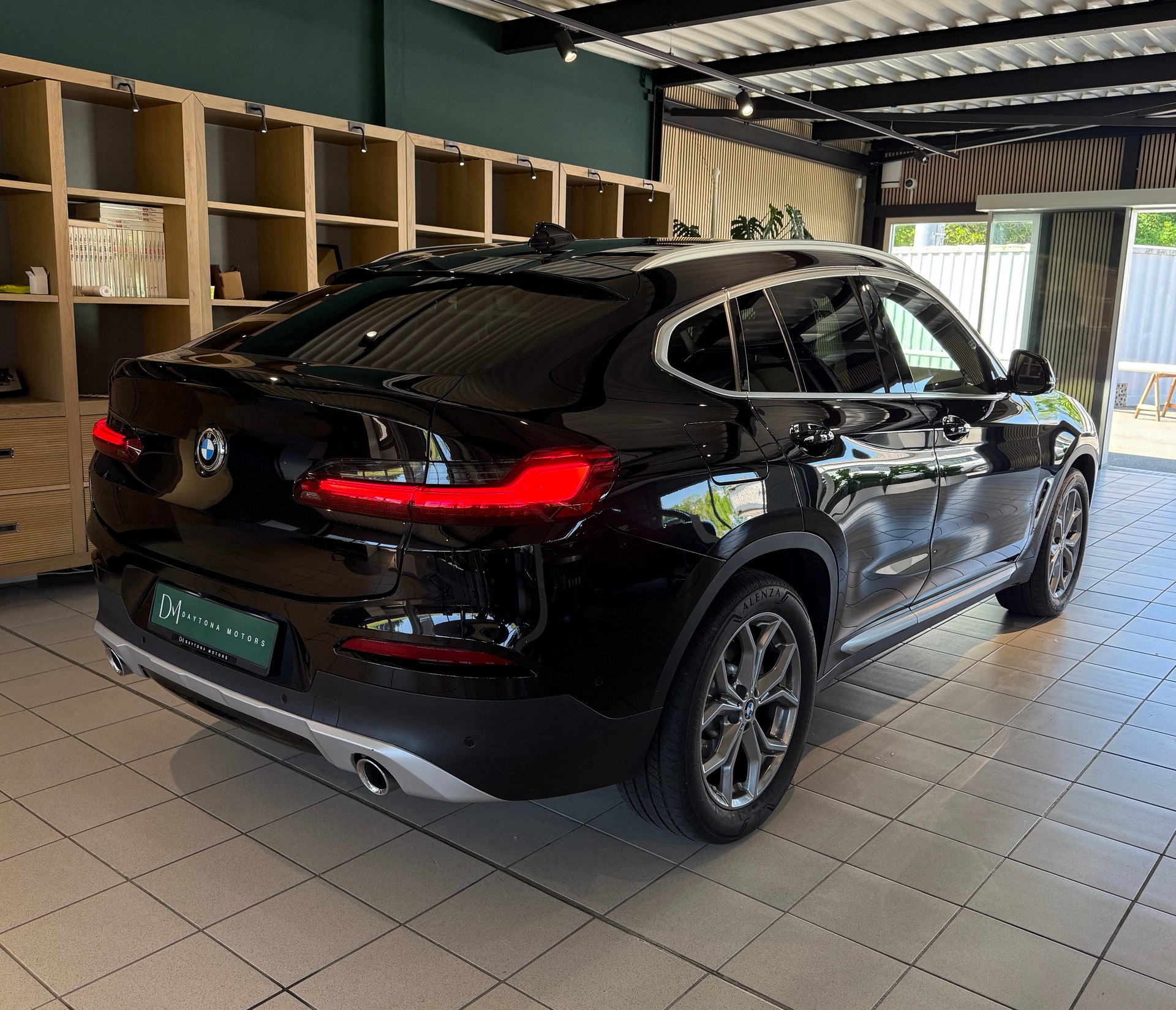 BMW X4 xDrive 48V 20d xLine Steptronic-image-4