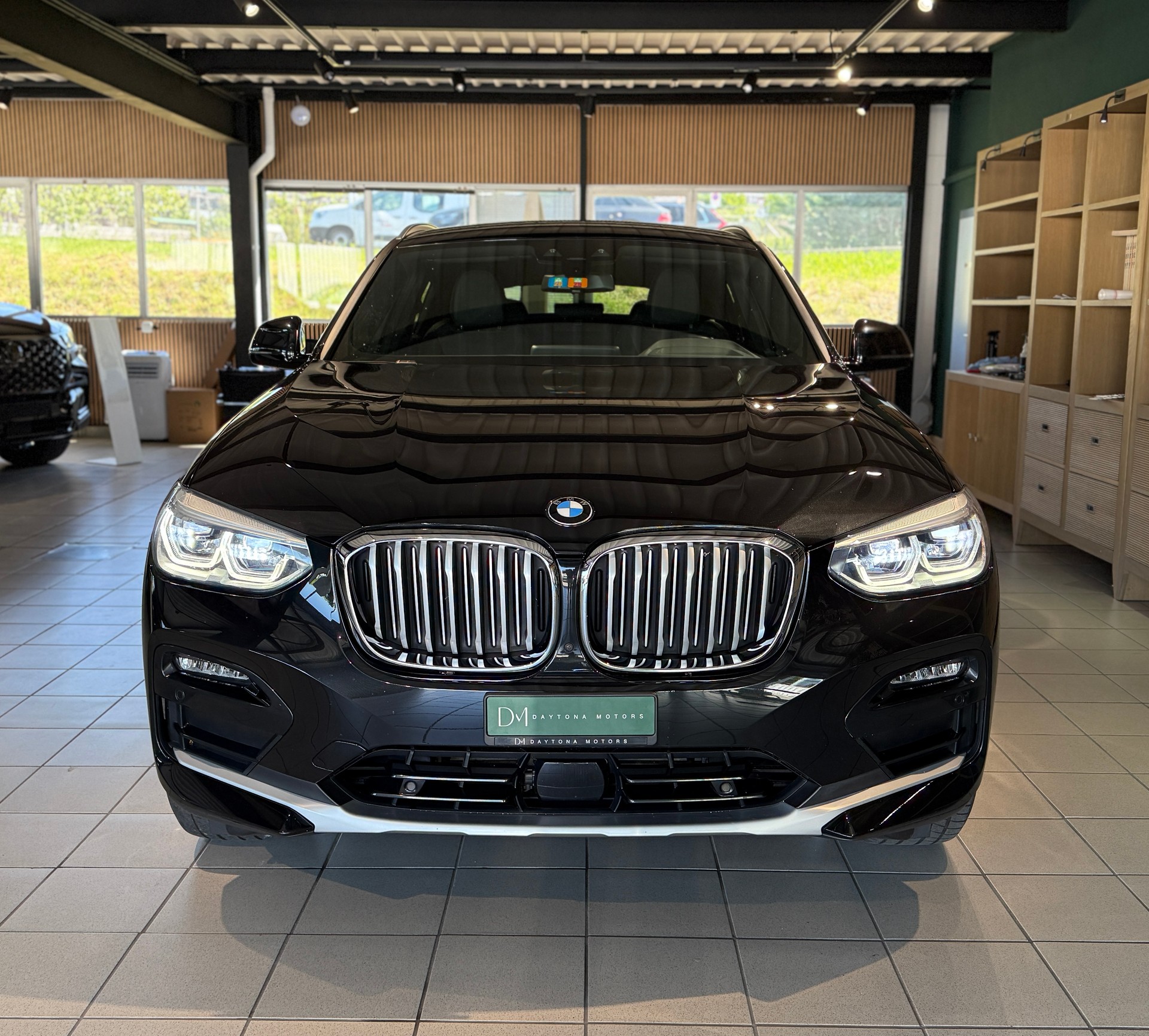 BMW X4 xDrive 48V 20d xLine Steptronic-showroom-element-1