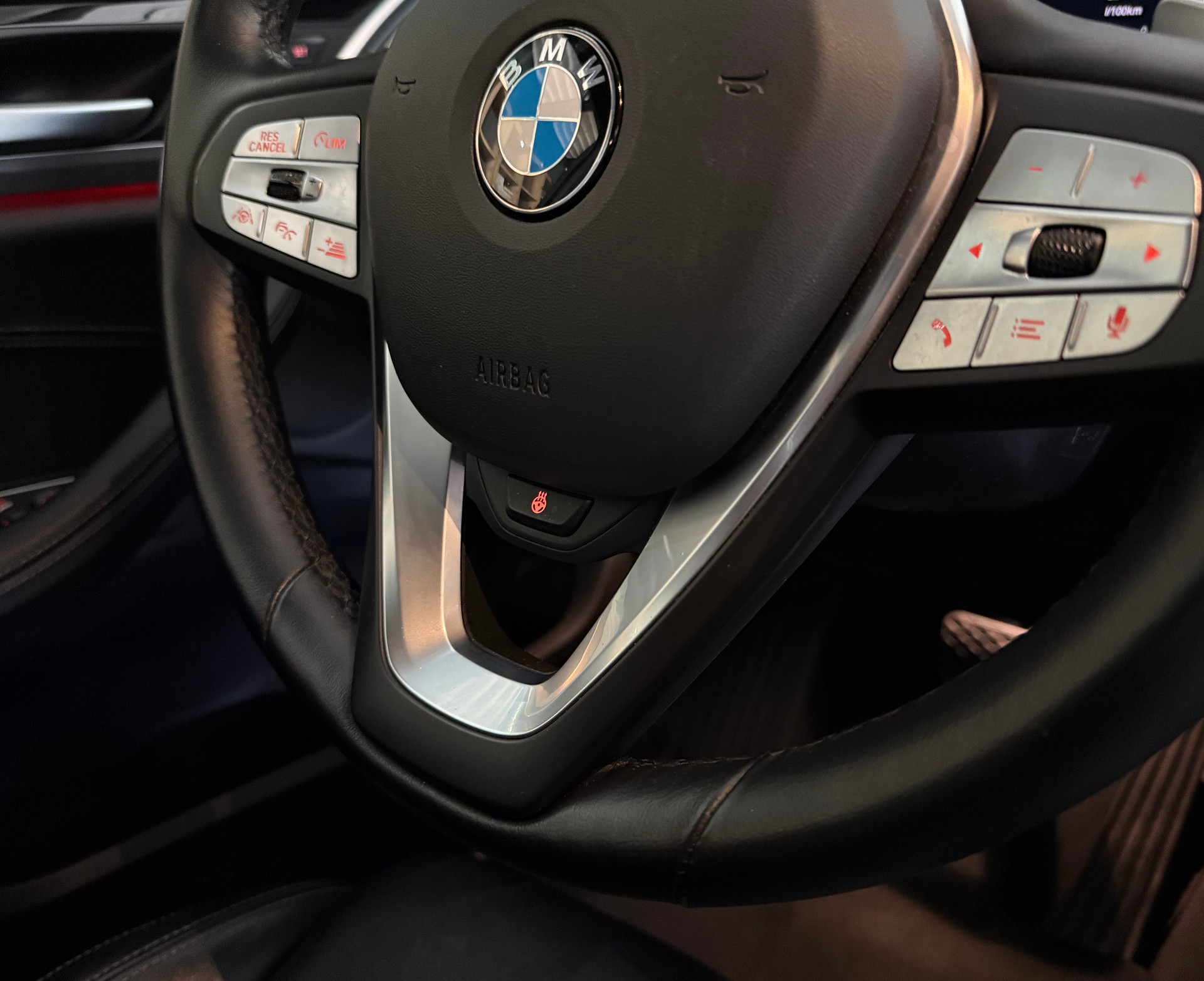 BMW X4 xDrive 48V 20d xLine Steptronic-image-13