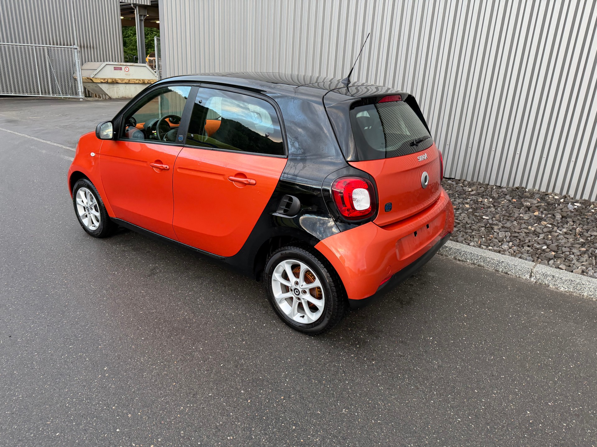 SMART forfour EQ passion-showroom-element-2