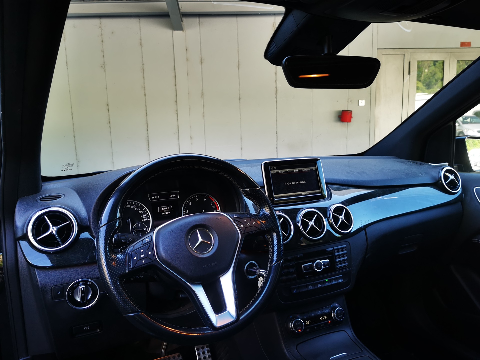 MERCEDES-BENZ B 220 4Matic 7G-DCT-image-7