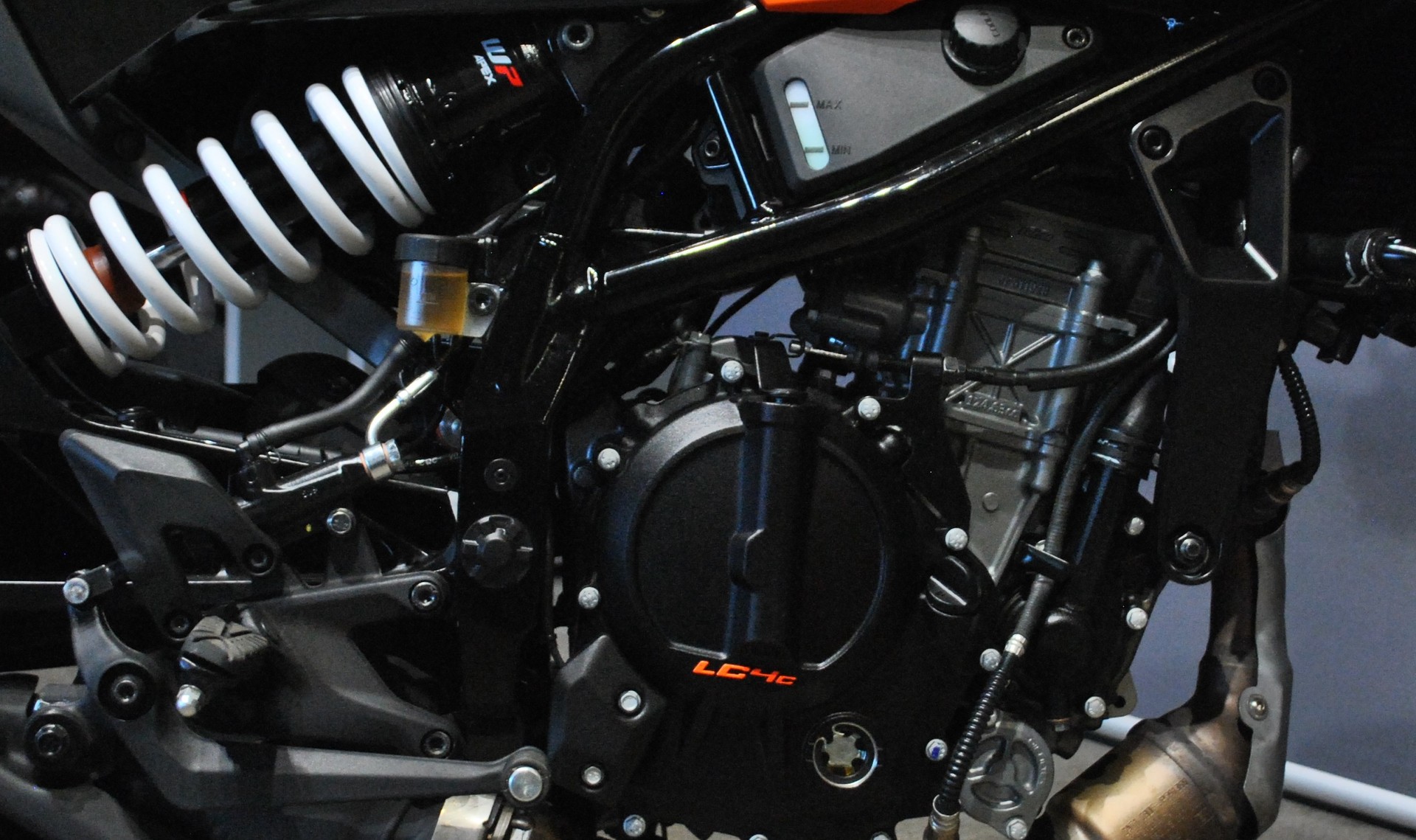 KTM 125 Duke-image-8