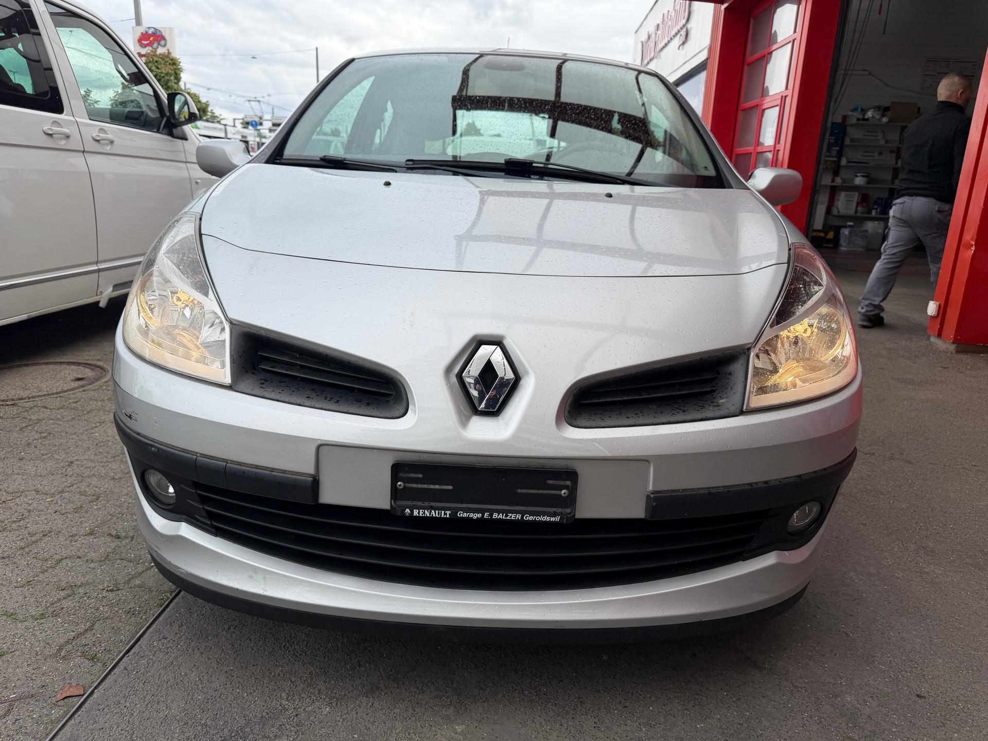 RENAULT Clio 1.6 16V Dynamique-showroom-element-2