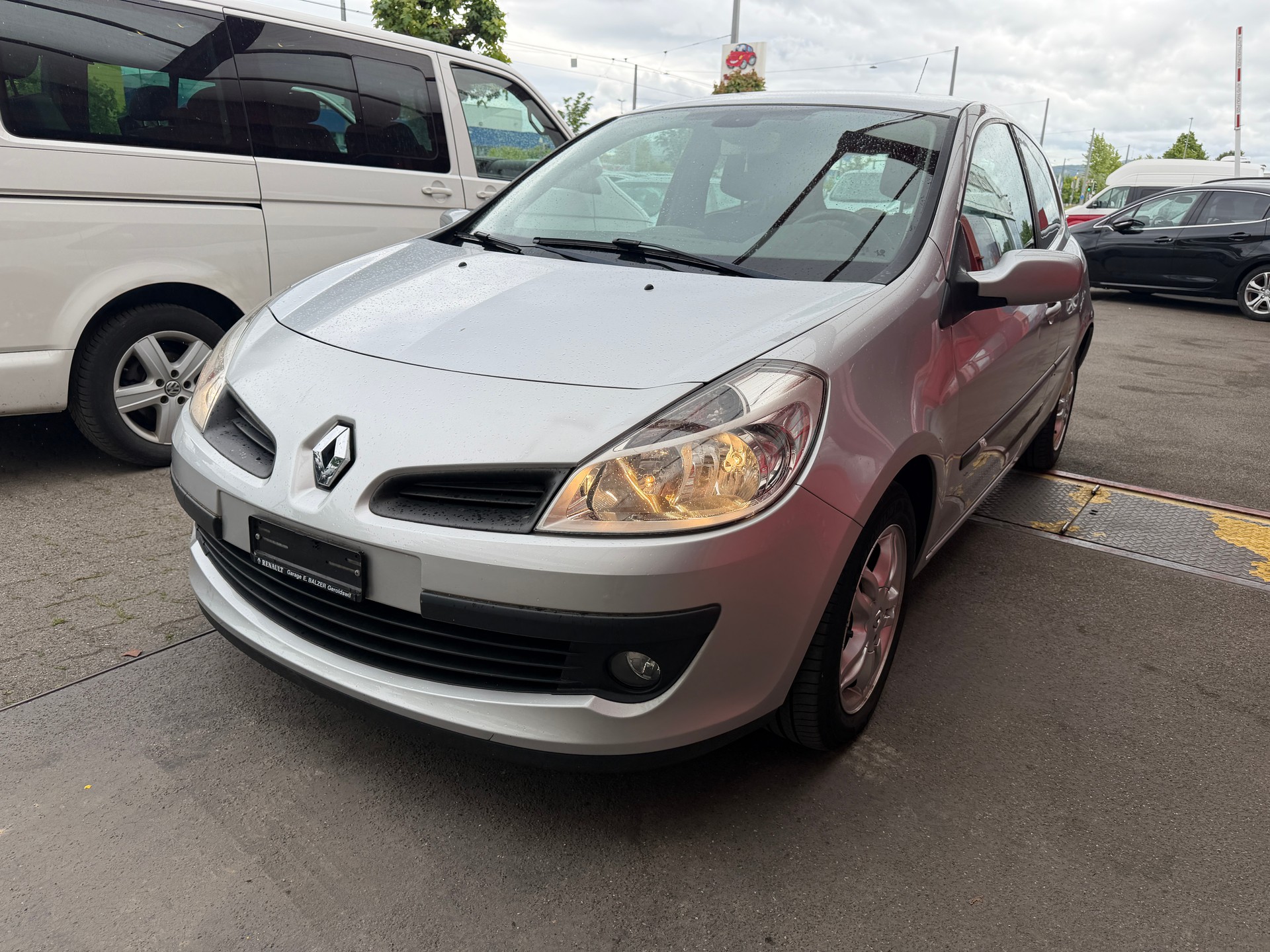 RENAULT Clio 1.6 16V Dynamique