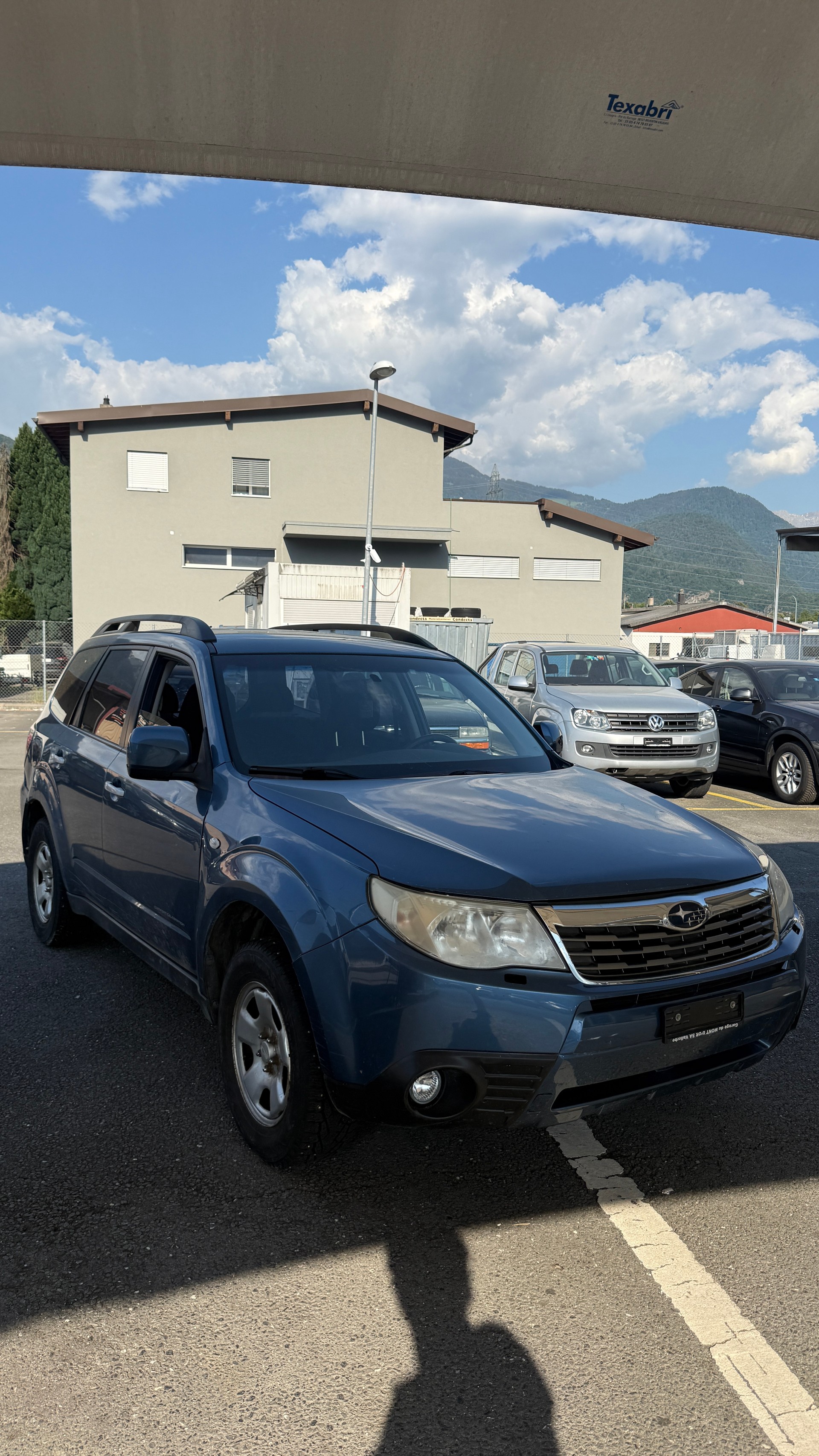 SUBARU Forester 2.0X Swiss Automatic-image-1