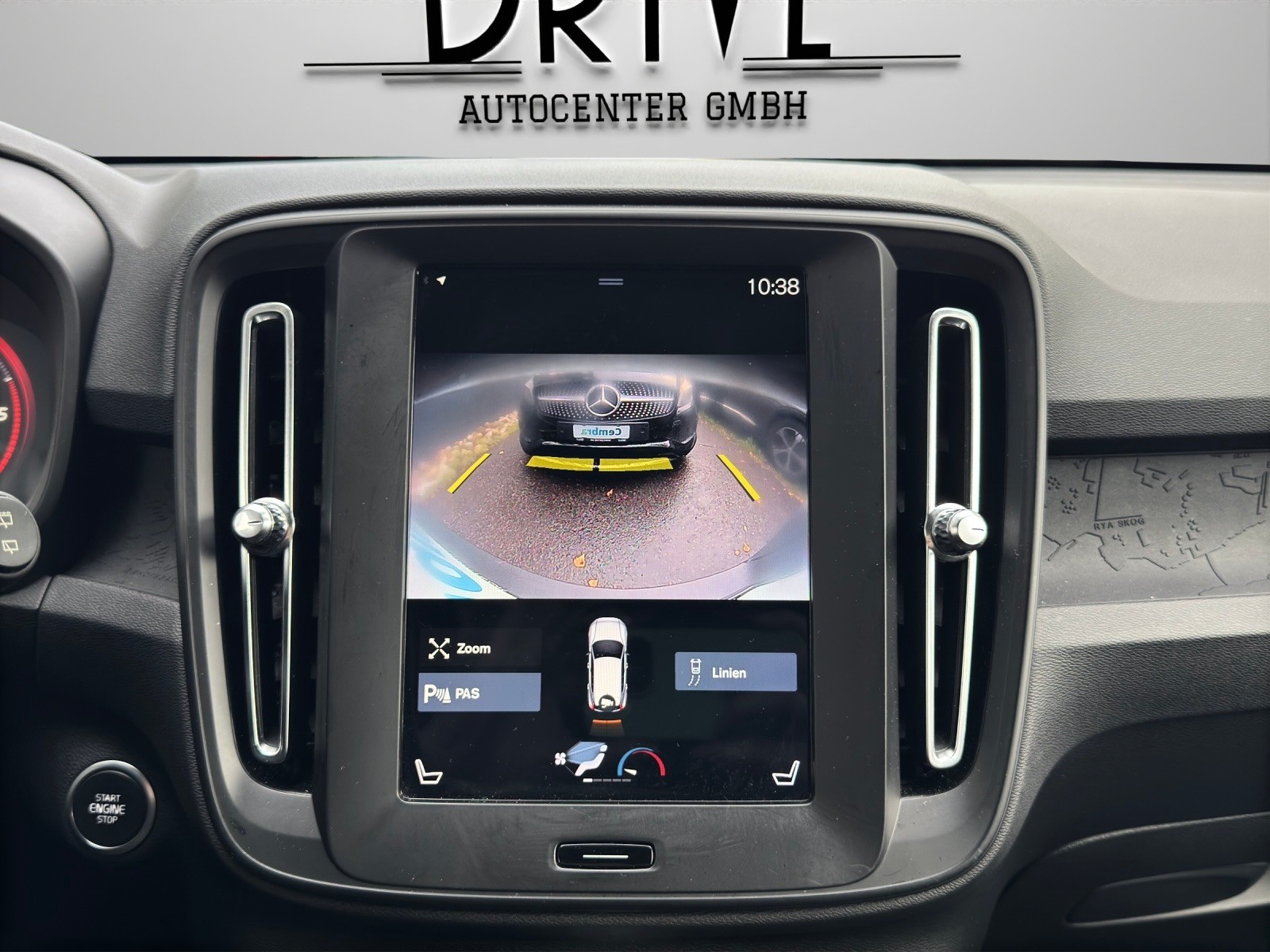 VOLVO XC40 D3 Geartronic-image-17