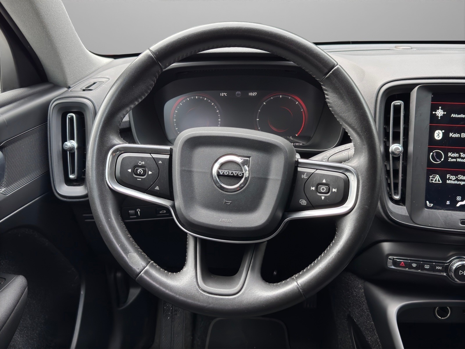 VOLVO XC40 D3 Geartronic-image-9