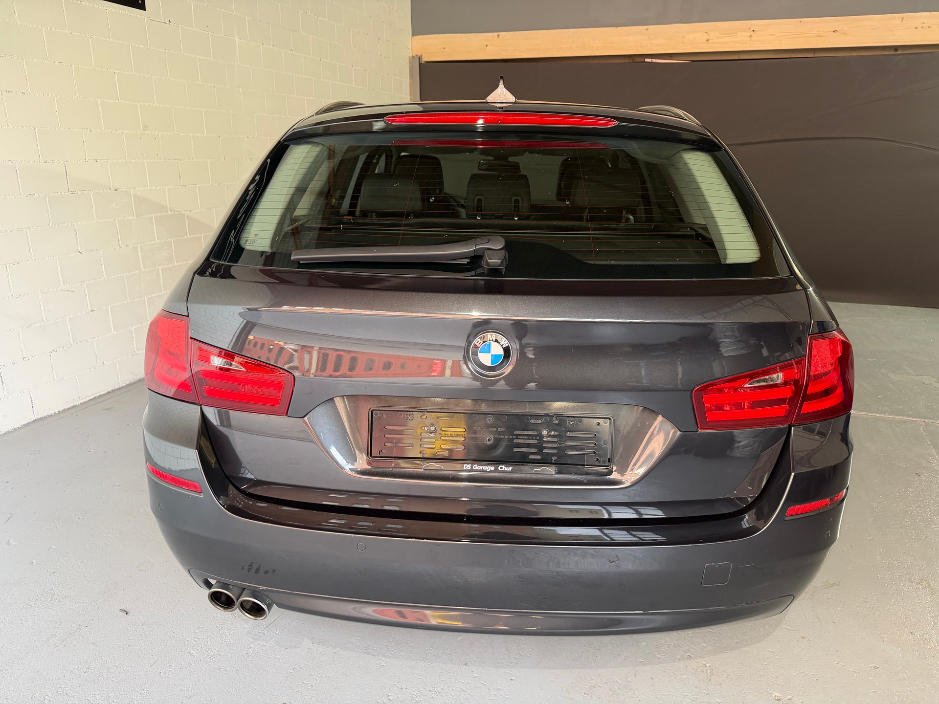 BMW 520d Touring Steptronic-image-4