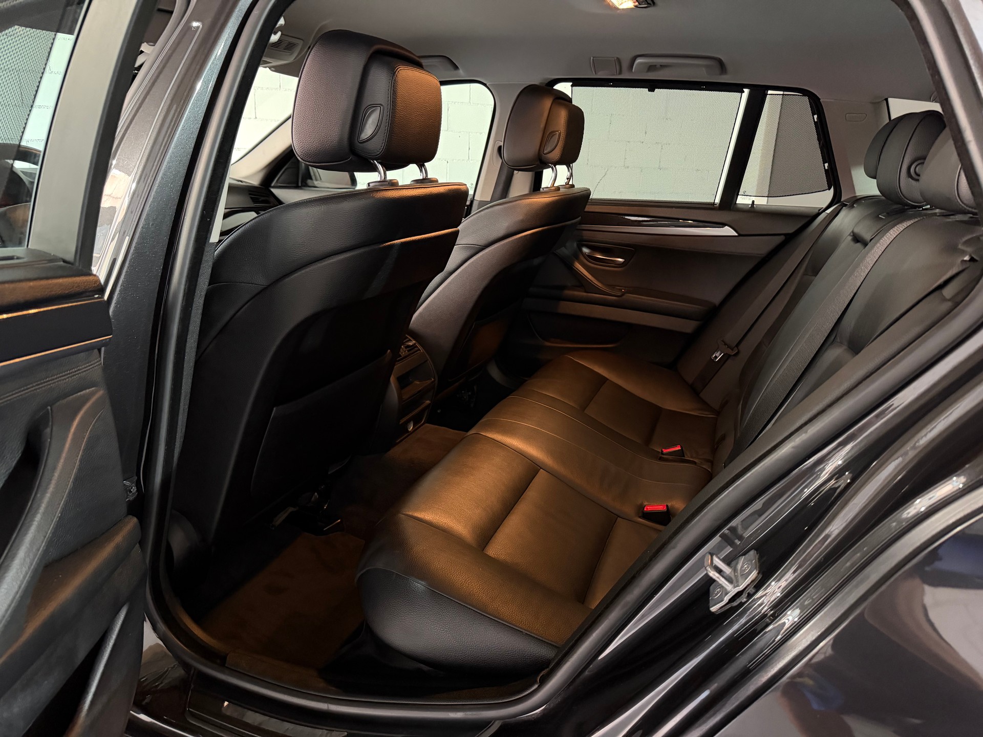 BMW 520d Touring Steptronic-image-14