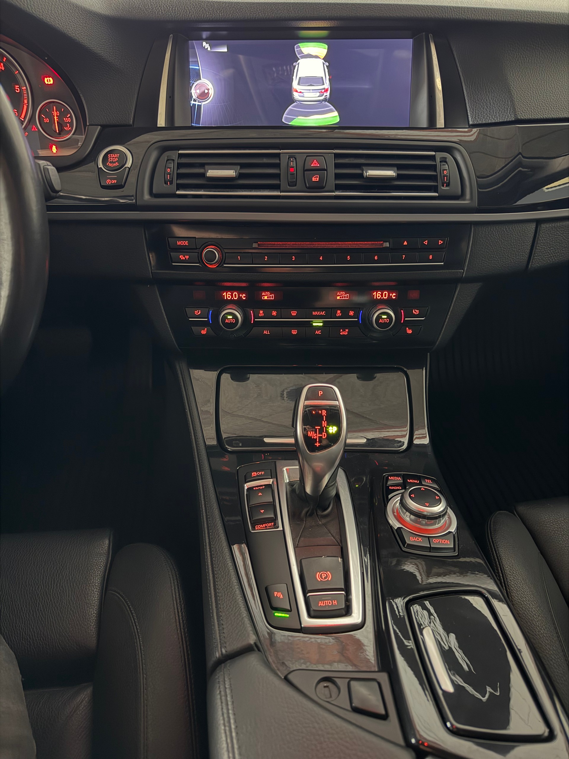 BMW 520d Touring Steptronic-image-15