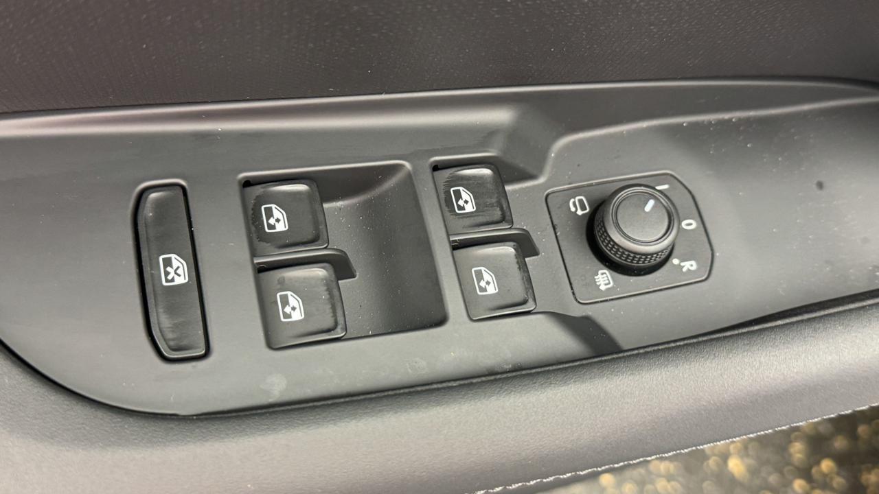 CUPRA Terramar 1.5 eHybrid DSG-image-8