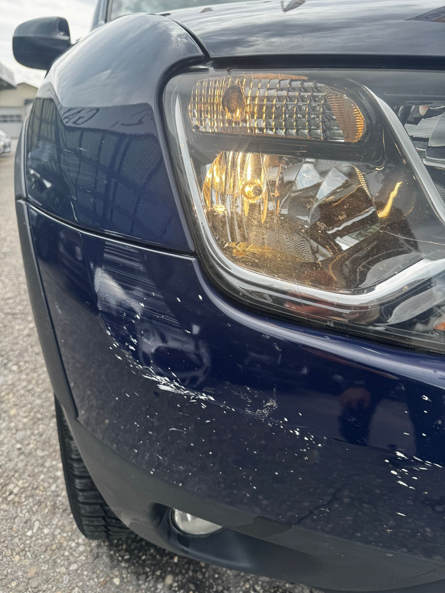 DACIA Duster 1.2 T Lauréate 4x2-image-13